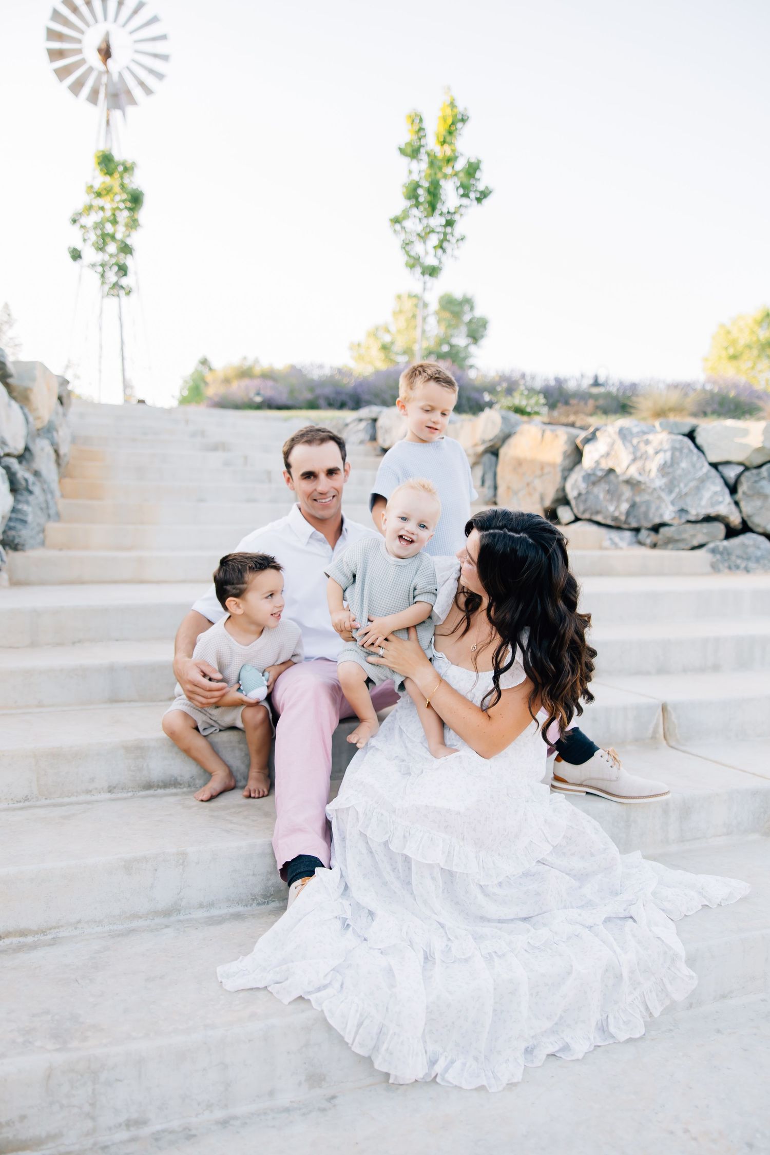 Celebrating the beauty of every stage, this motherhood session captures love, connection, and the tender moments that define this season.