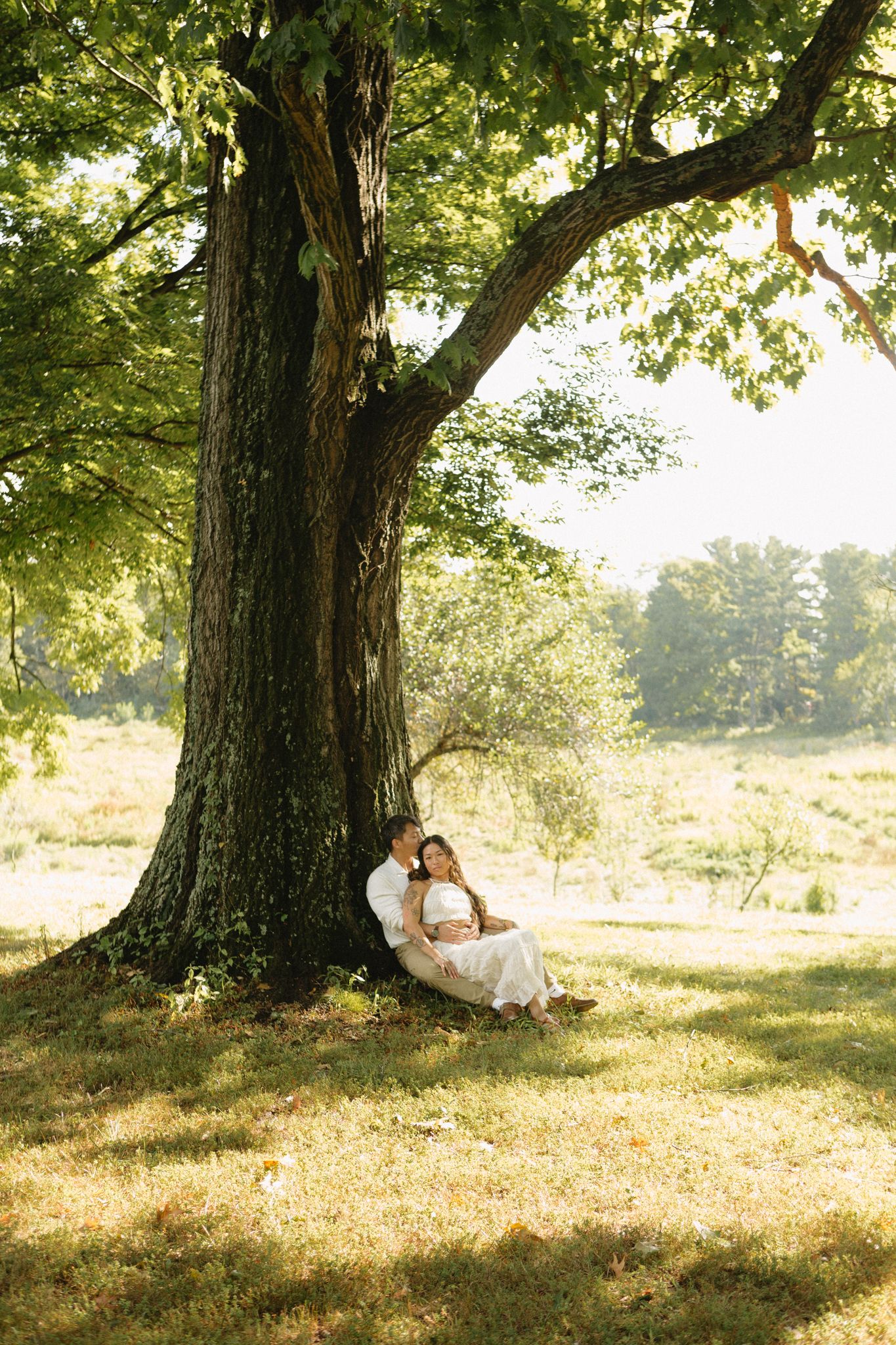 Romantic boho couple photoshoot with a timeless vibe at Historic Locust Grove