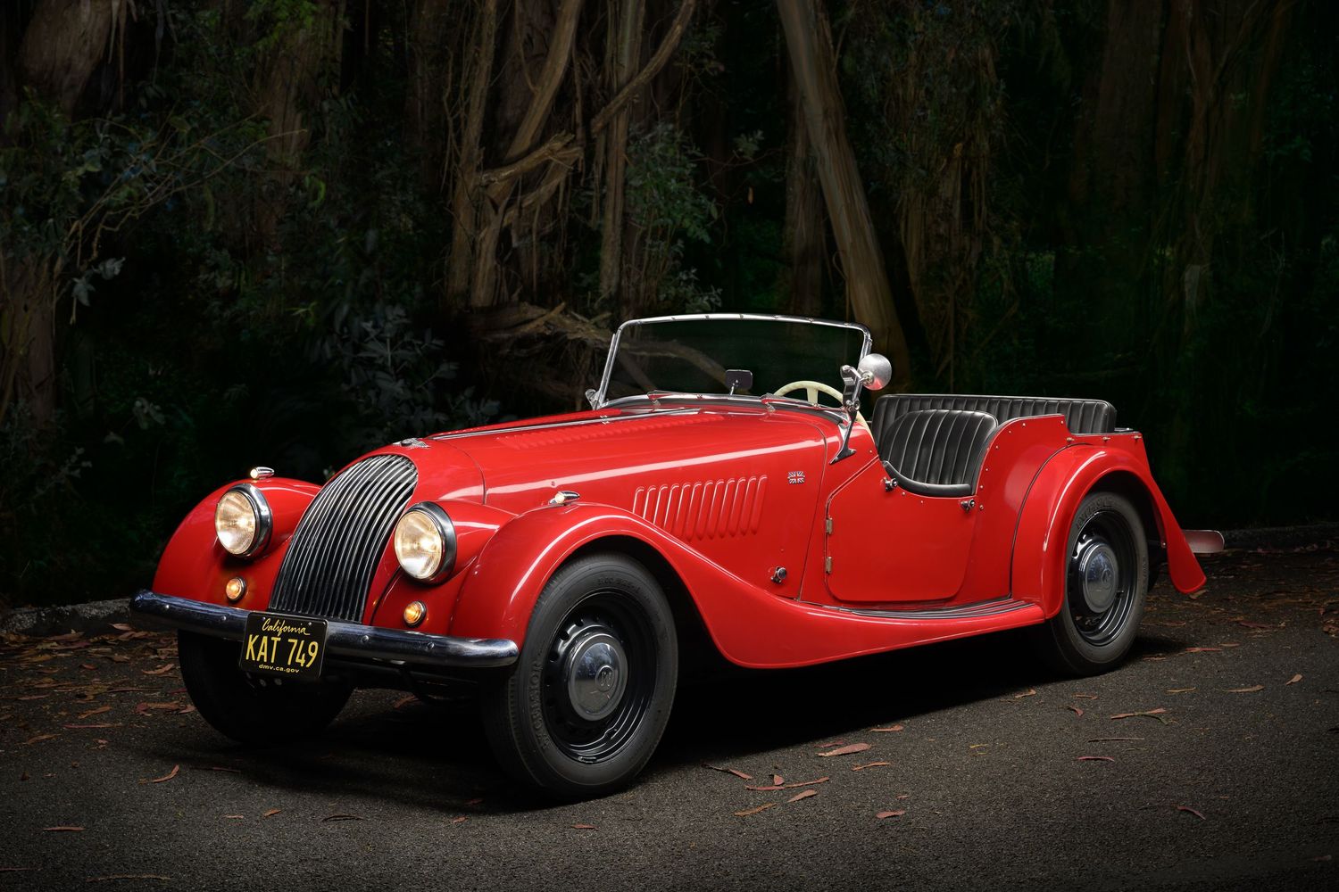 John Gayler Light Painting of a 1956 Morgan Plus Four +4 cabriolet