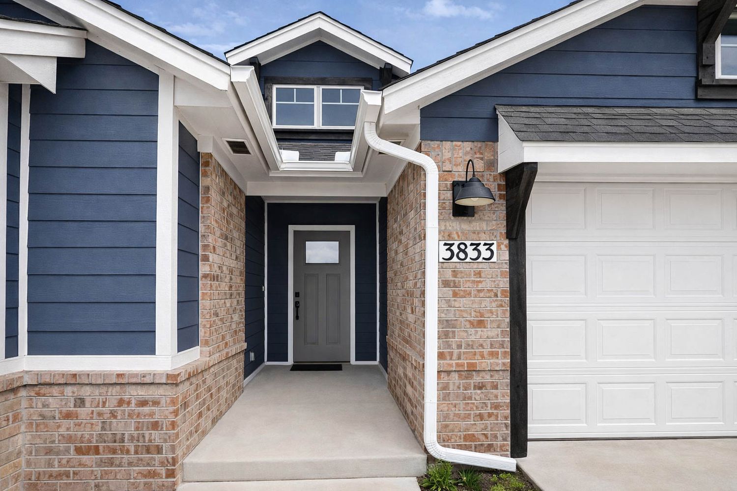 Front Entry Exterior Real Estate Photography with Covered Porch in Oklahoma City