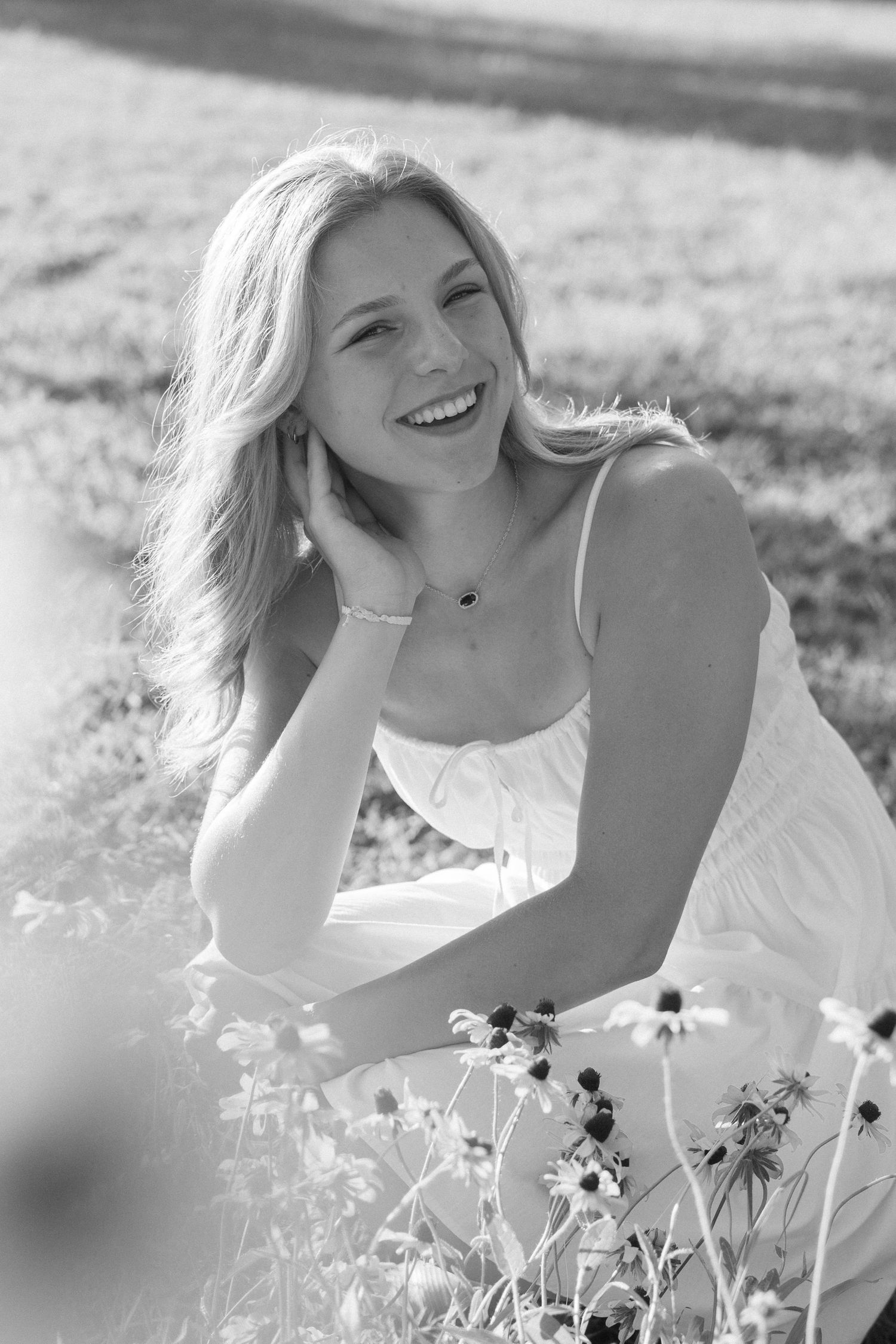 Dallas Fort Worth senior photographer capturing natural outdoor senior photos at golden hour