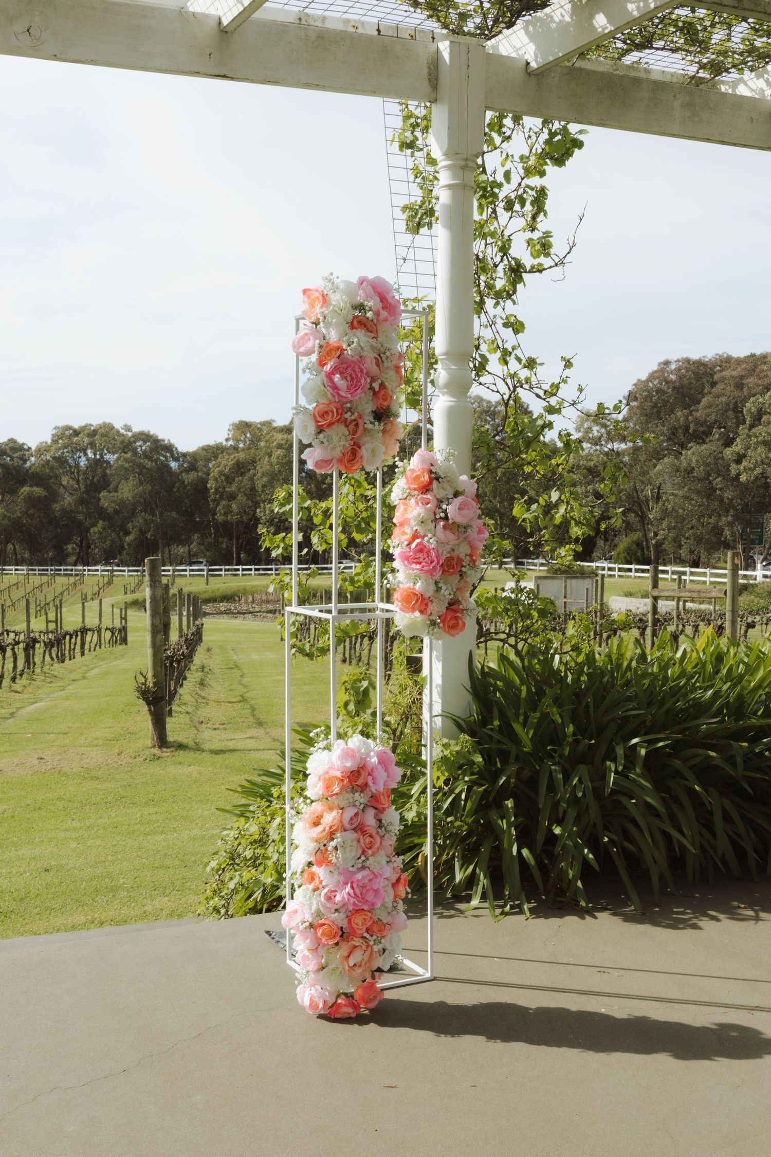 Romantic garden wedding photography at Riverlea Estate