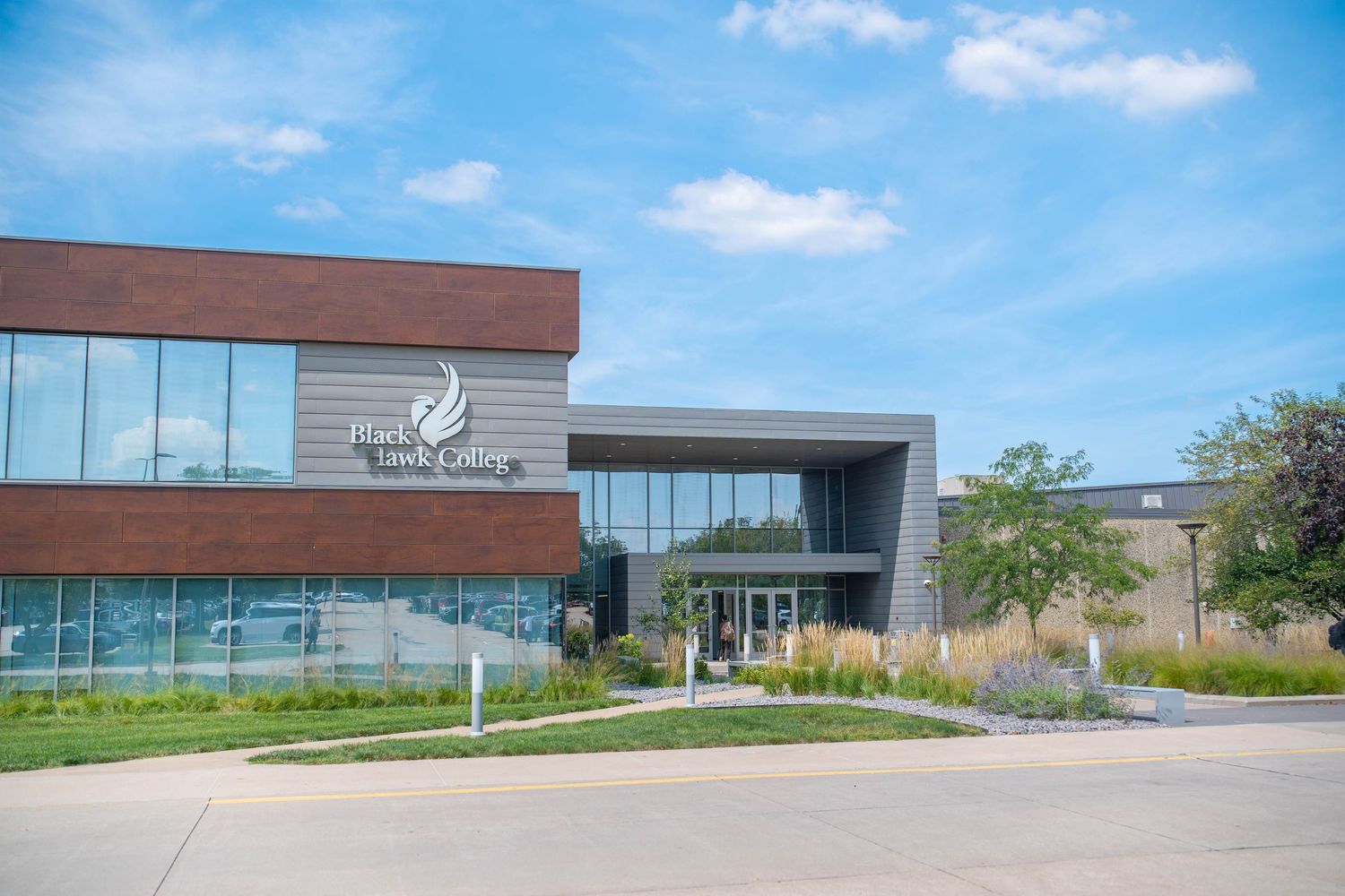 Quad Cities Black Hawk Campus Building 1 Architecture business Photography