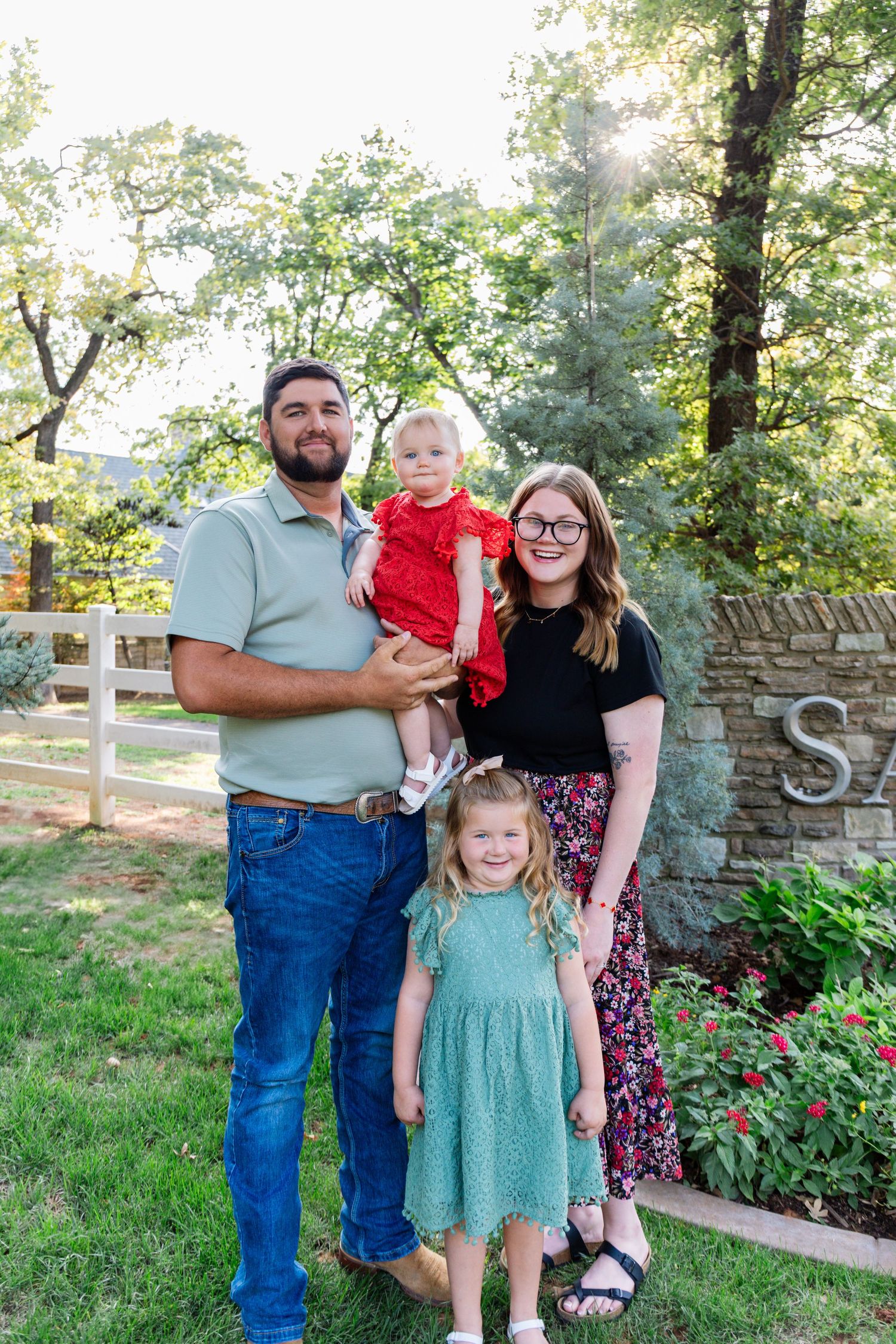 Edmond, OK family session and 1st birthday photos by Taylor Maze, Edmond & OKC photographer, natural light, true-to-color portraits.
