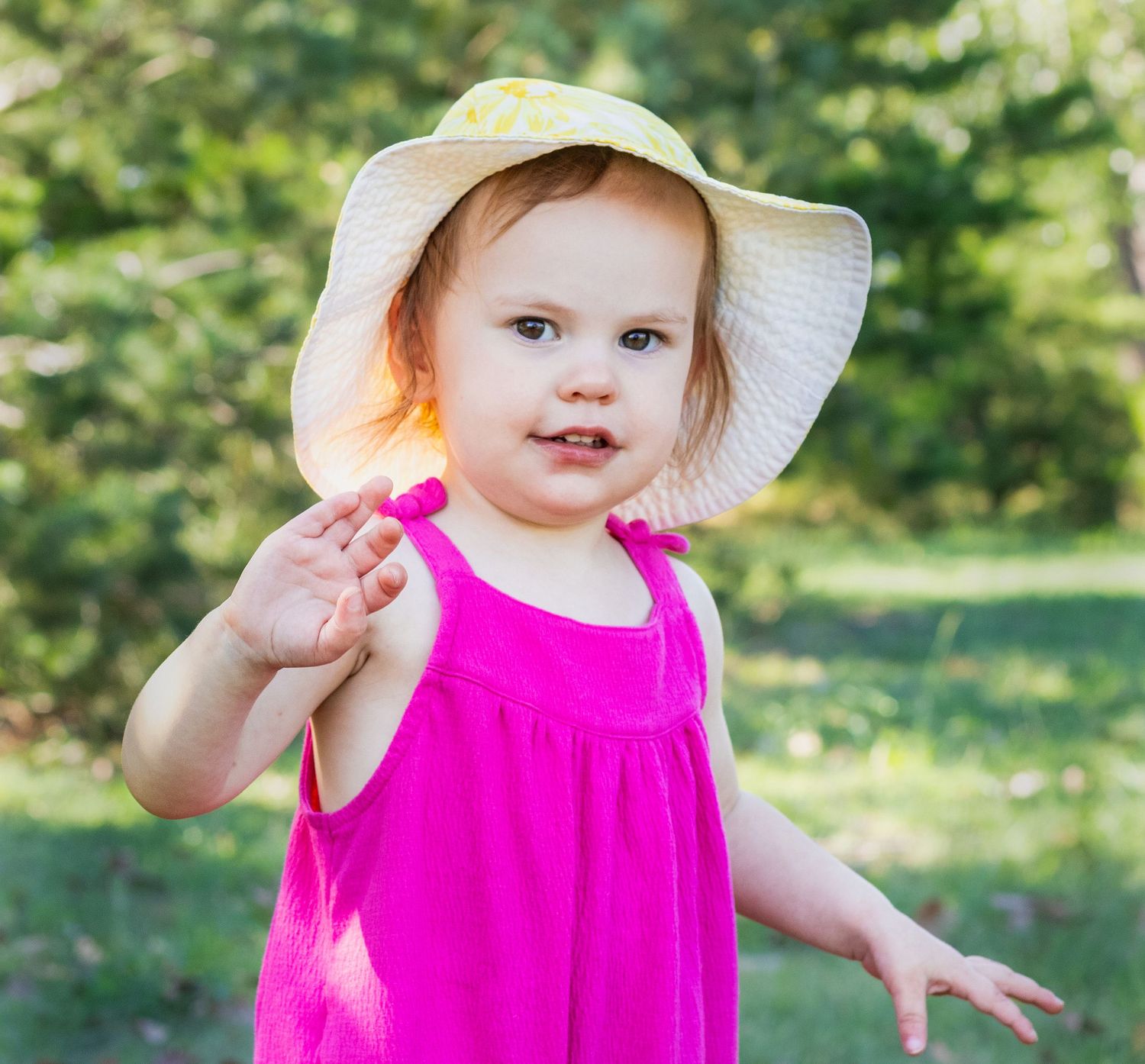 Little girl session in green field with sun in Cashion, OK by Taylor Maze, Edmond & OKC photographer, natural light, true-to-color portraits