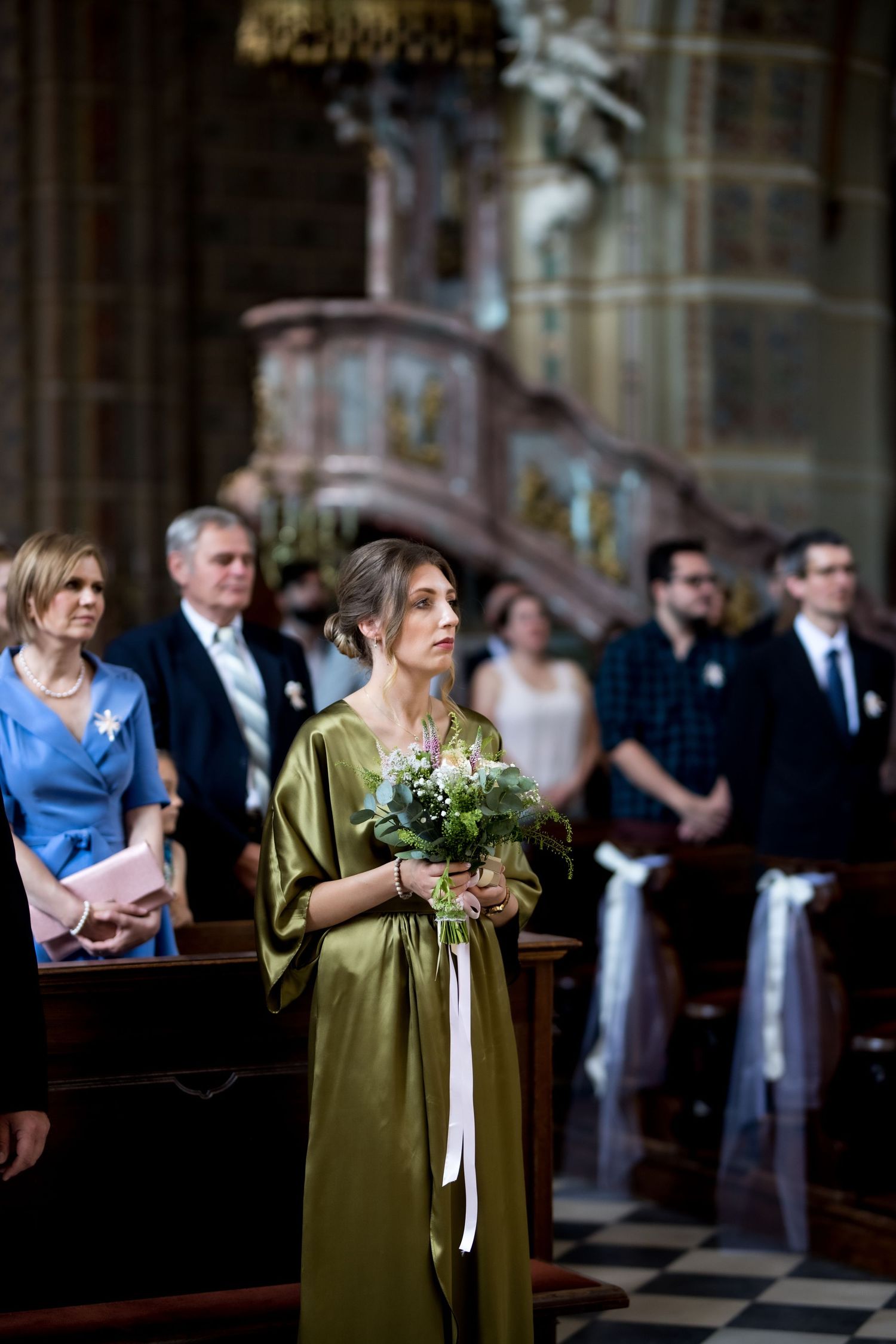 Momentka ze svatby 2025 z obřadu v kostele Nanebevzetí Panny Marie v Brně.