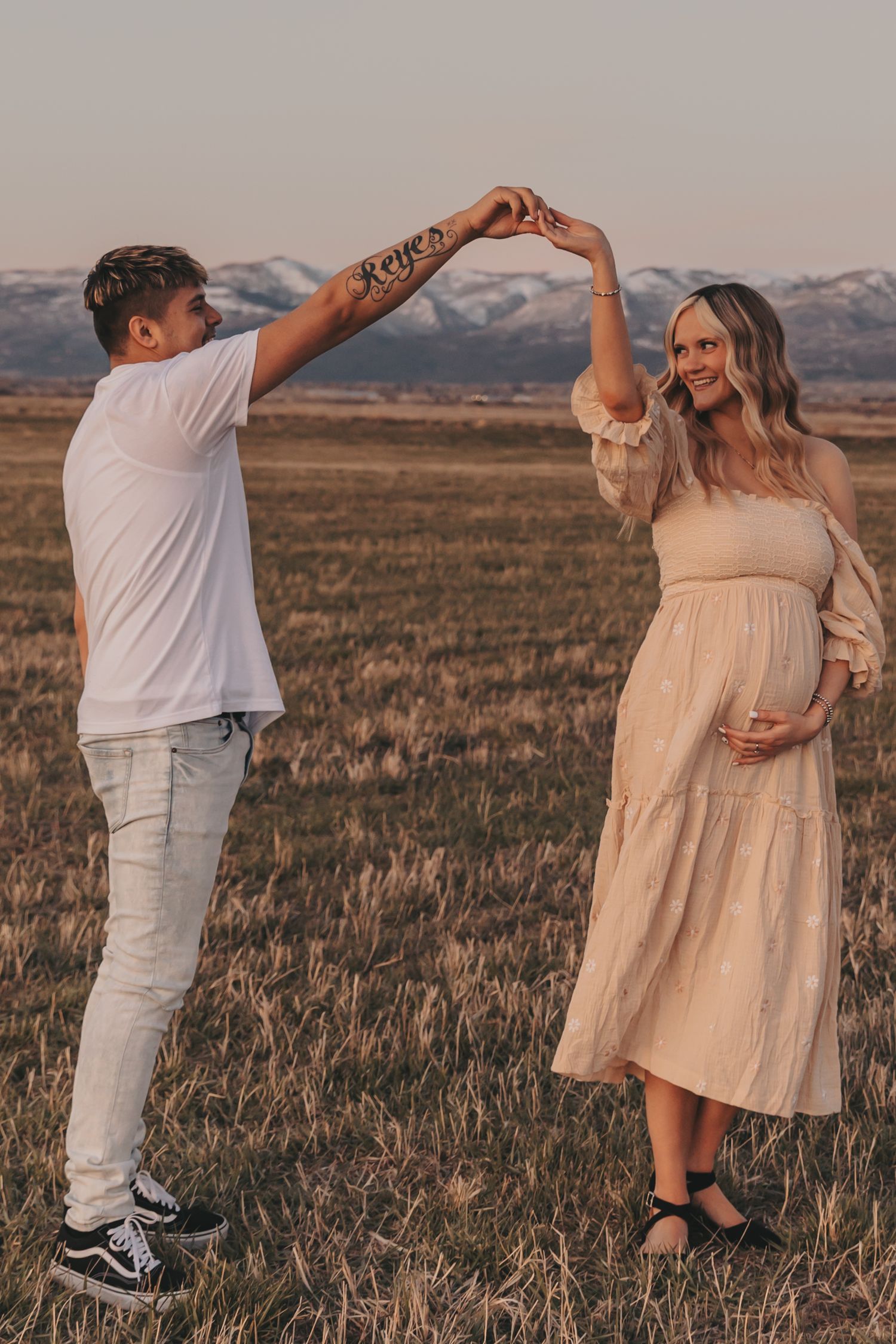 Sanpete County Photographer, Central Utah Photographer, Newborn Photographer, Utah Newborn Photographer, Maternity Photoshoot, Family