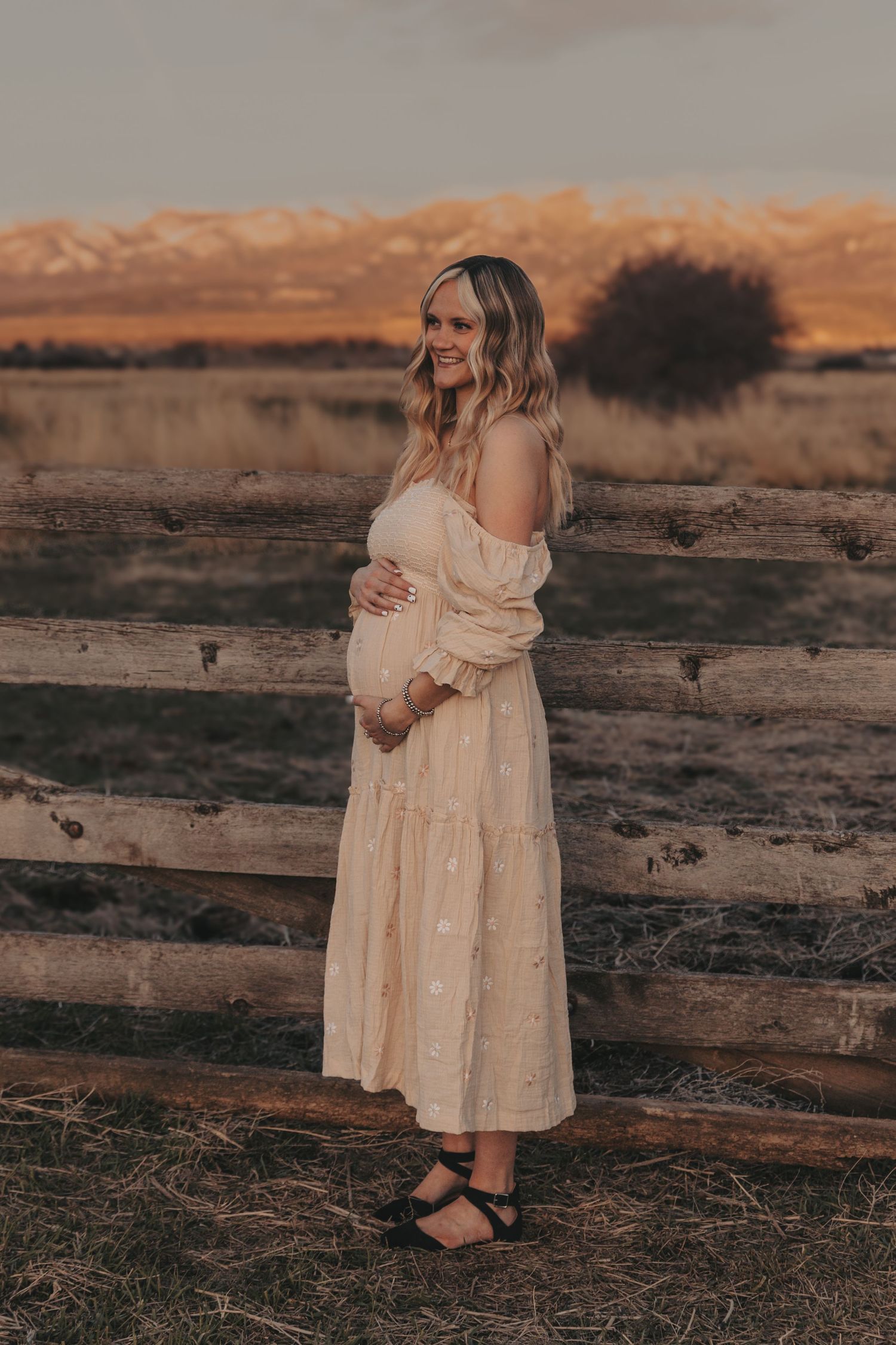 Sanpete County Photographer, Central Utah Photographer, Newborn Photographer, Utah Newborn Photographer, Maternity Photoshoot, Family