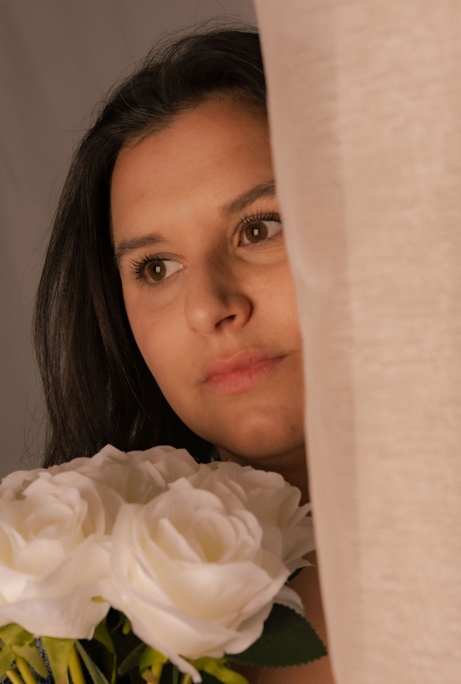 Portrait féminin naturel en studio à Poitiers
