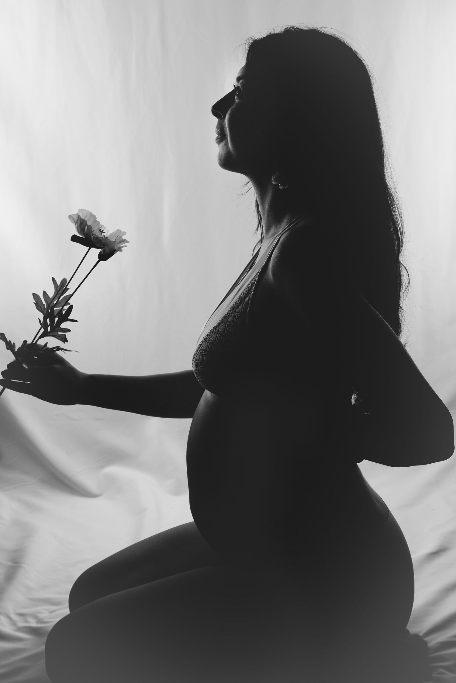 Séance grossesse en extérieur à Poitiers