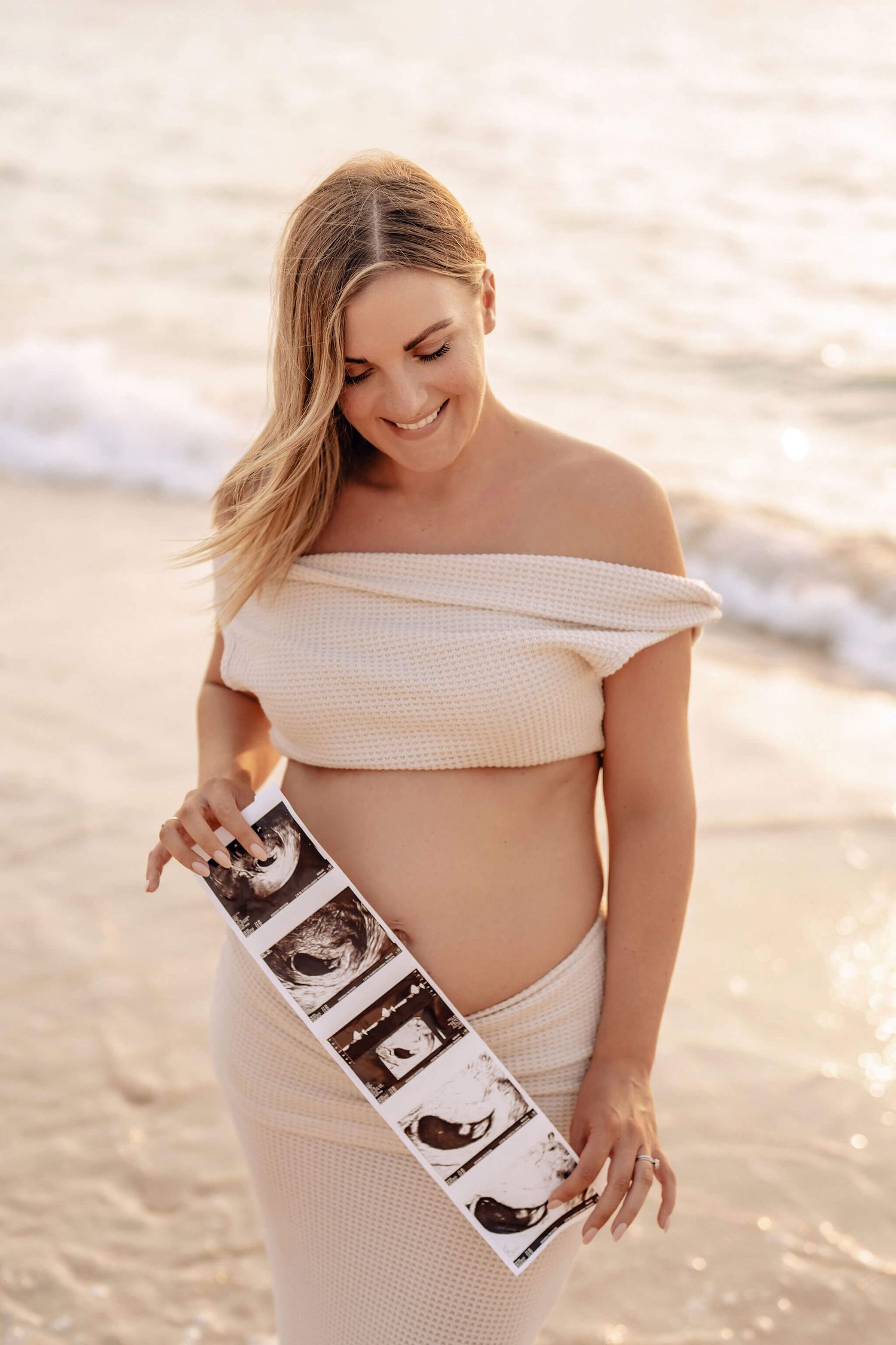maternity photography dubai