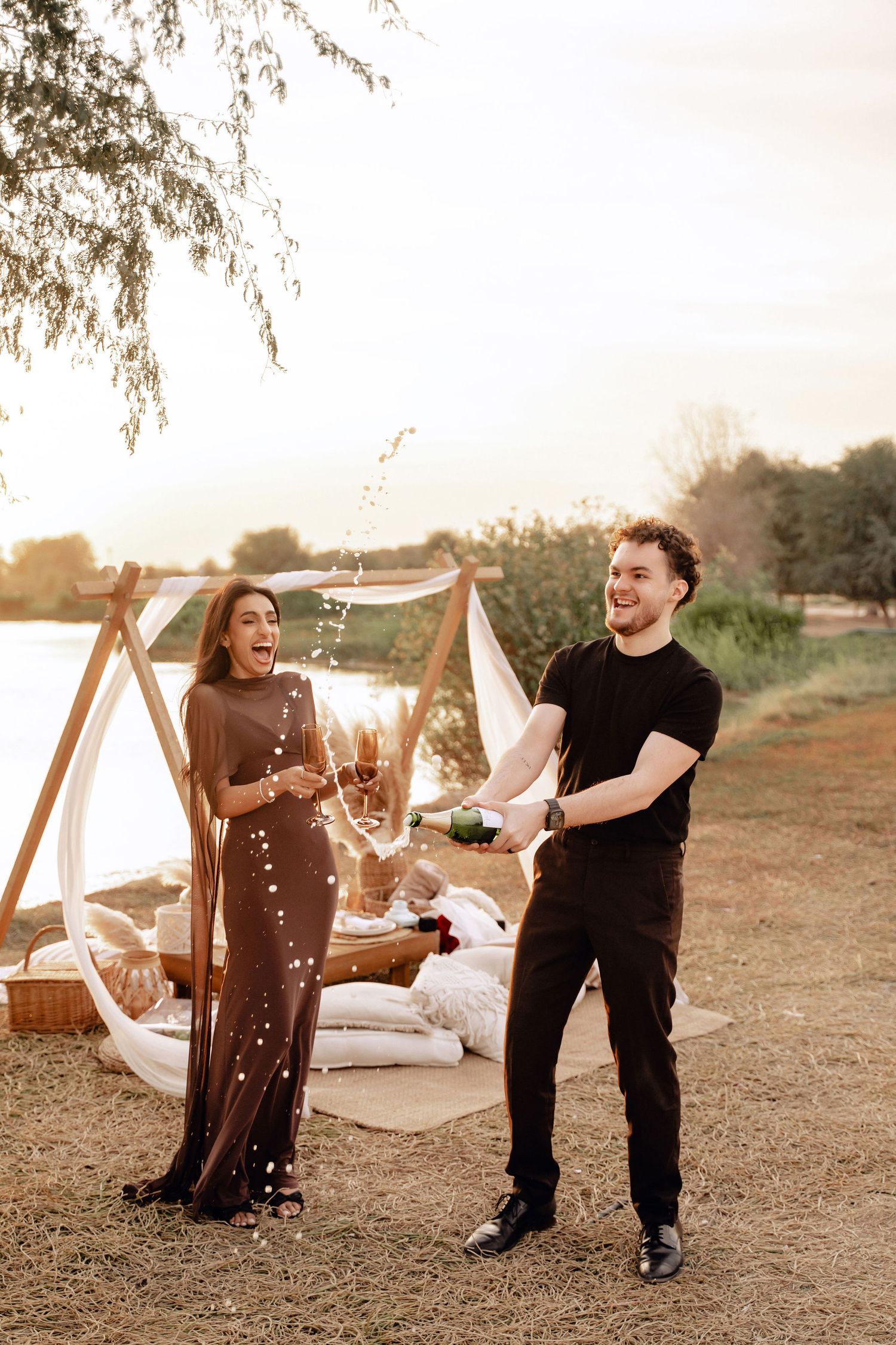 engagement photoshoot ideas dubai