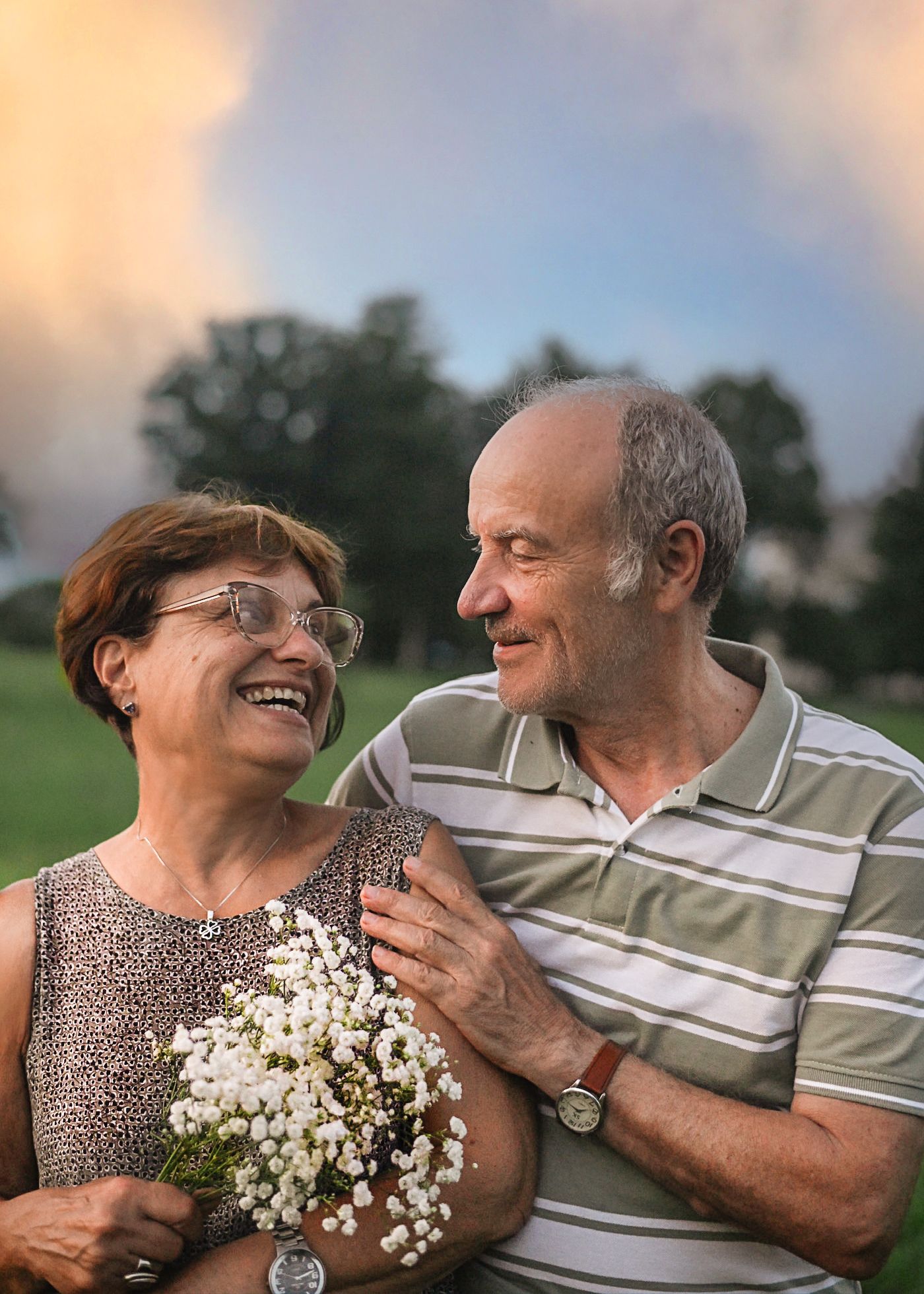 Romantic photos at Valley Forge Park, King of Prussia Wayne PA