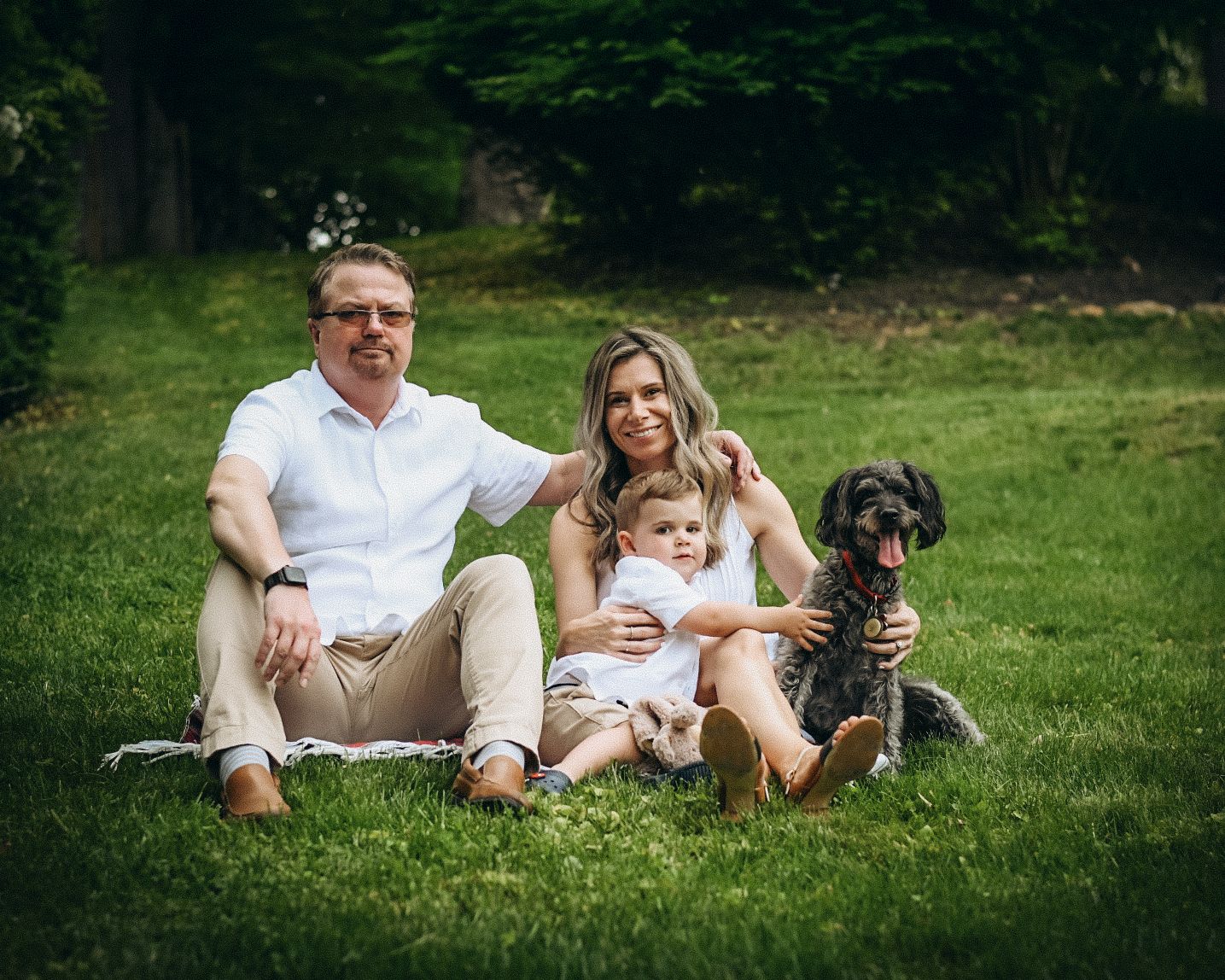 family candid spring portraits