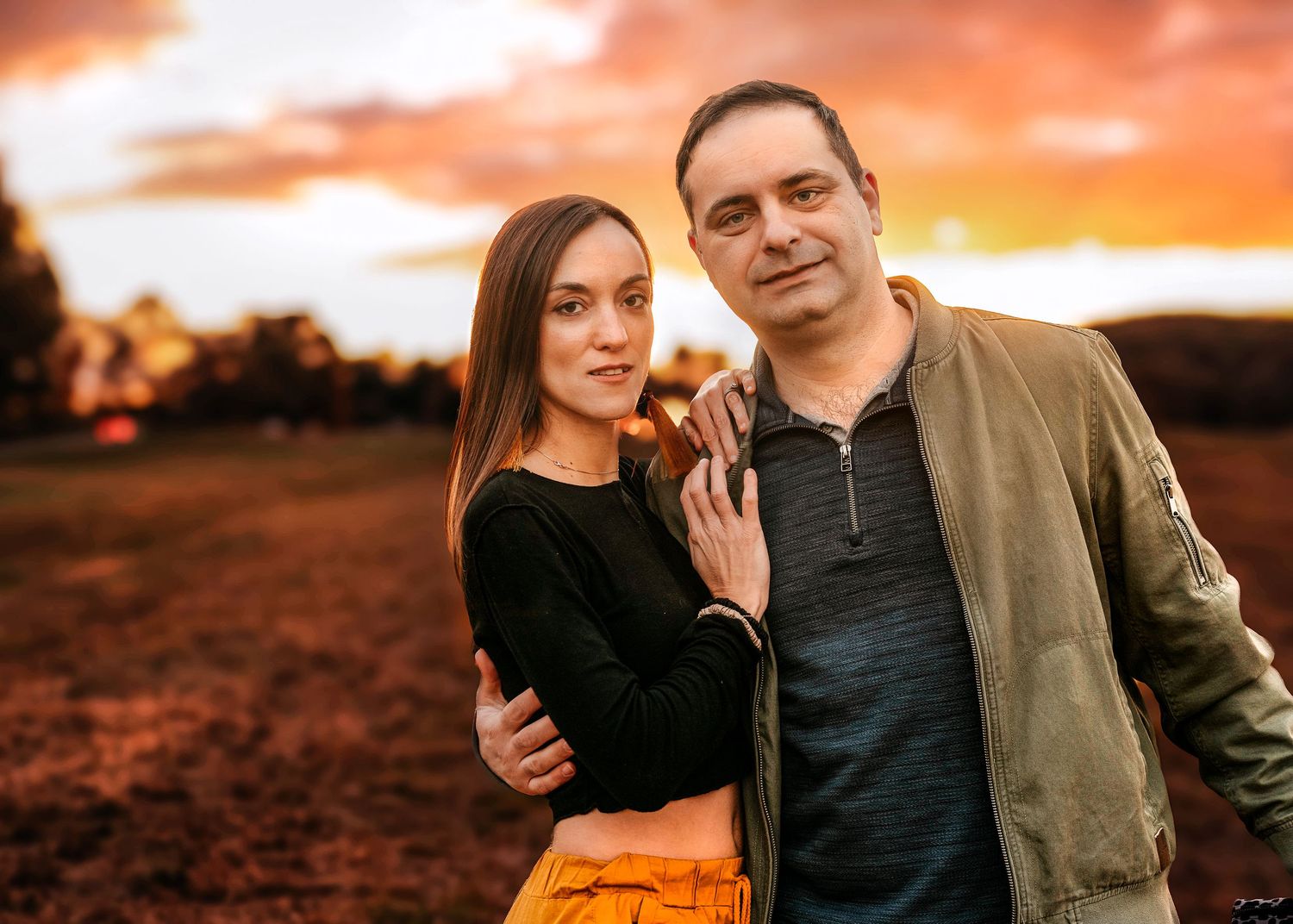Family portraits  at sunset, fall love at Valley Forge Park, King of Prussia PA Wayne PA