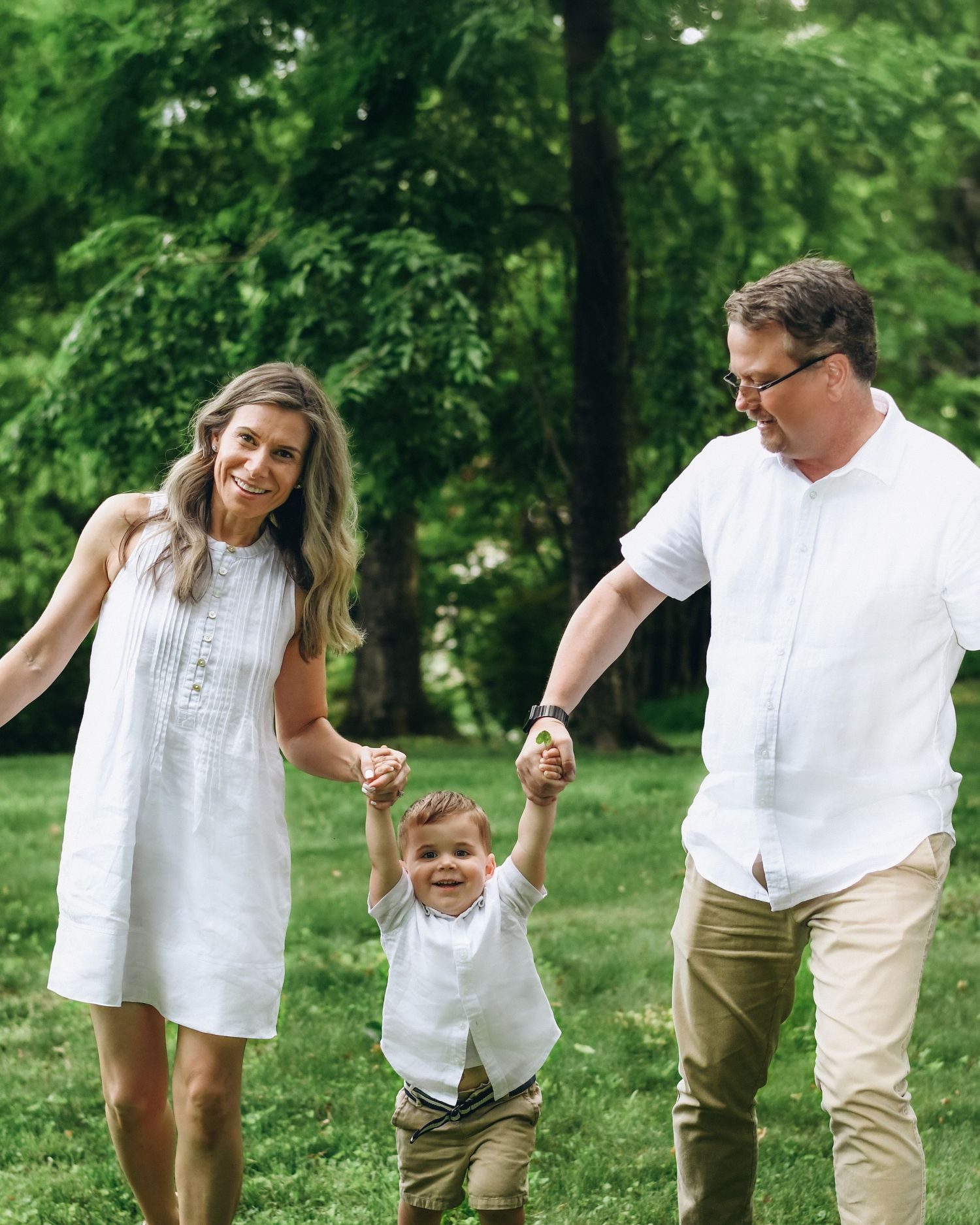 family candid spring portraits
