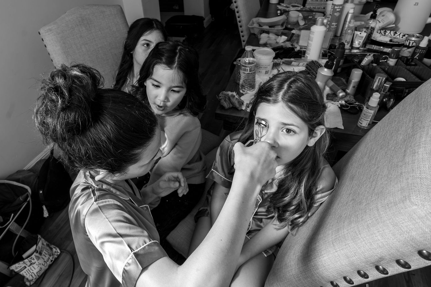 Wedding behind the scenes makeup preparation wedding documentary photography