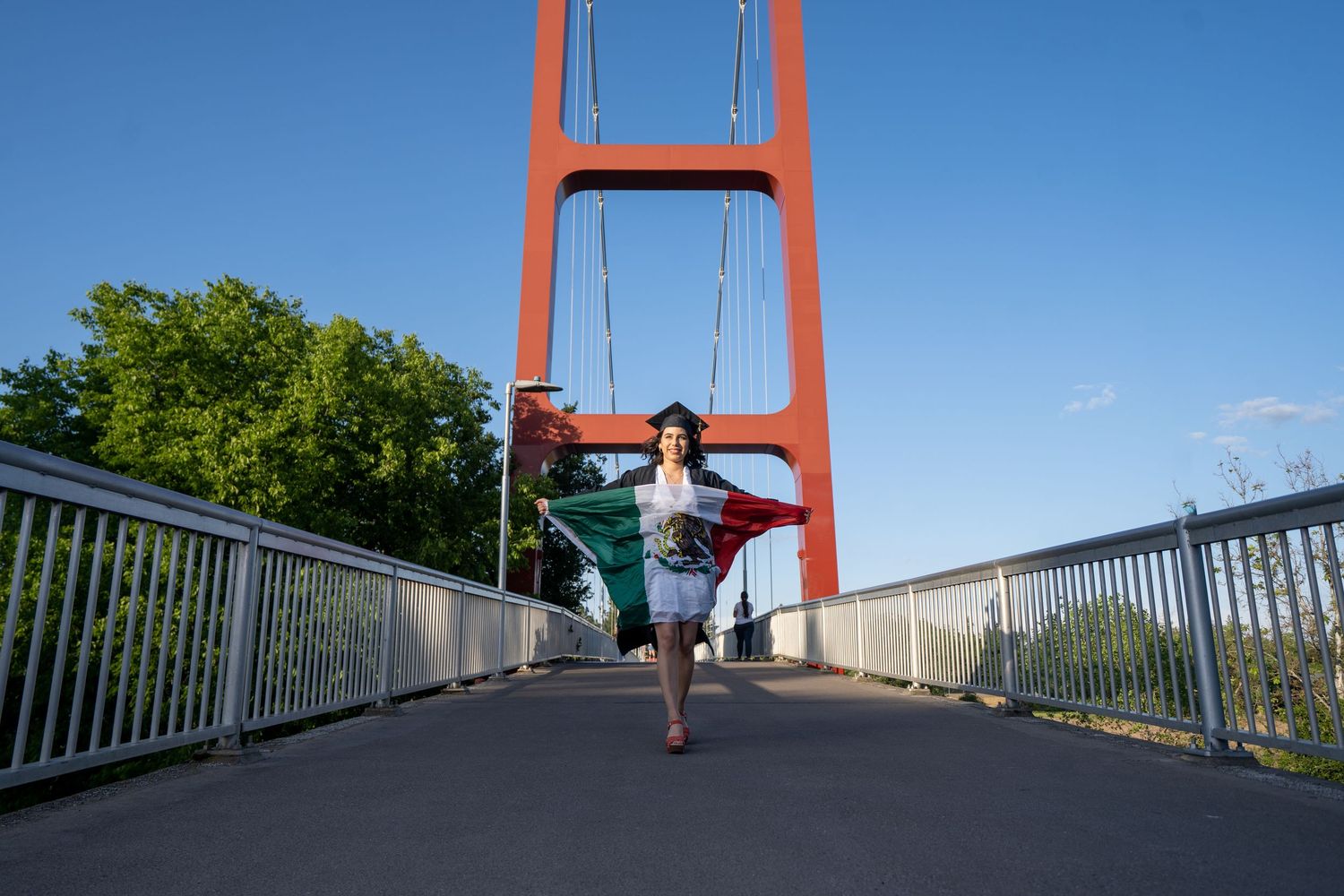 Graduation photography at Sacramento State University with The Padillas photography