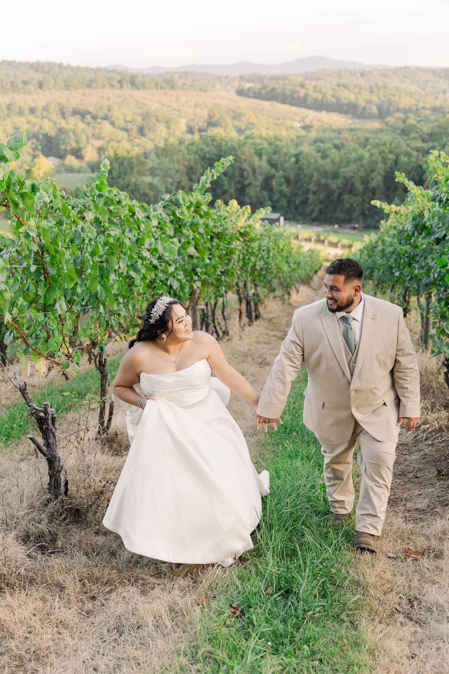 Greenville Wedding Photography. Spartanburg Wedding Photography. Asheville Wedding Photography. Hendersonville Wedding Photography.