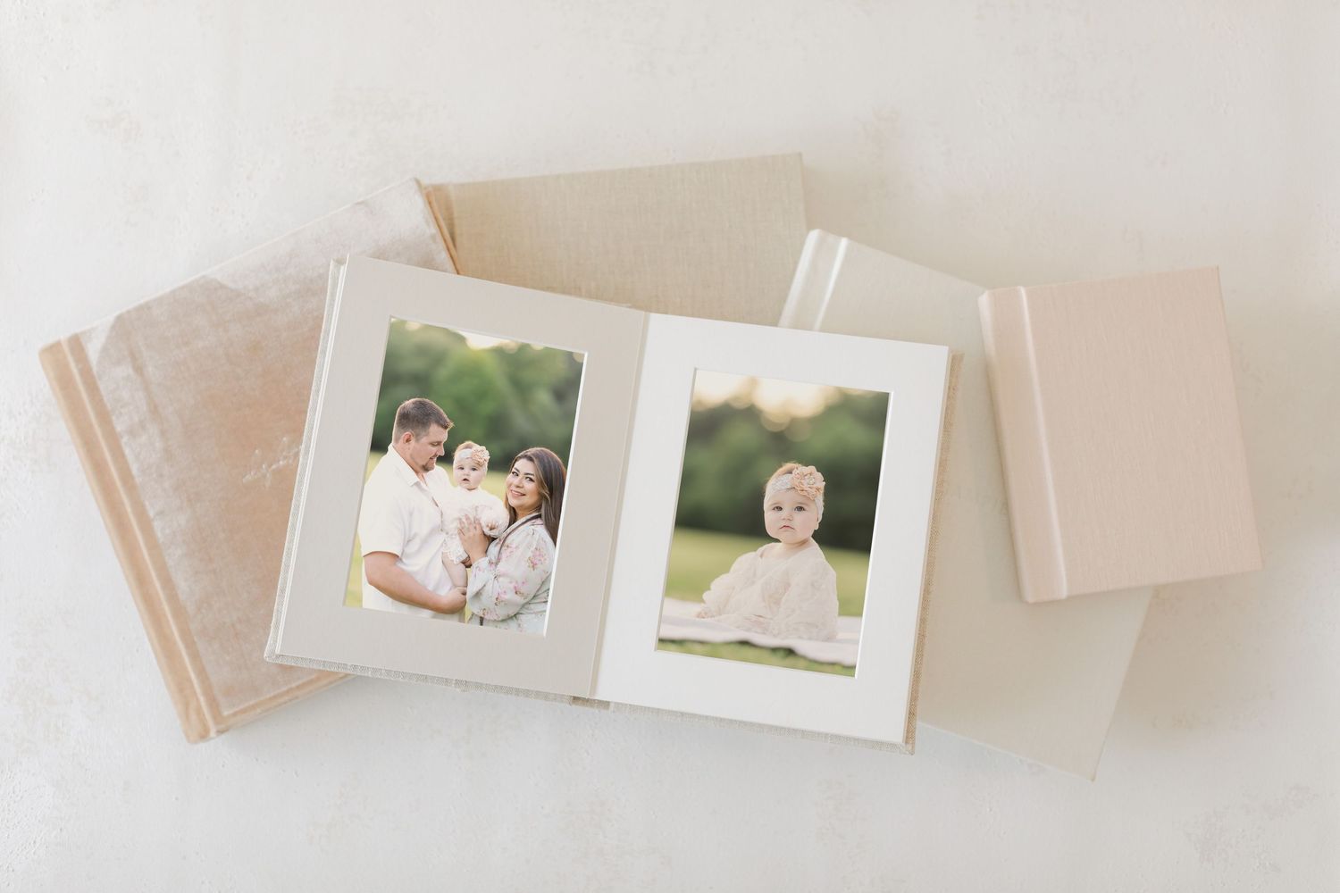 Greenville SC Photographer. Greenville Family Photographer. Greenville Maternity Photographer. Greenville Newborn Photographer.