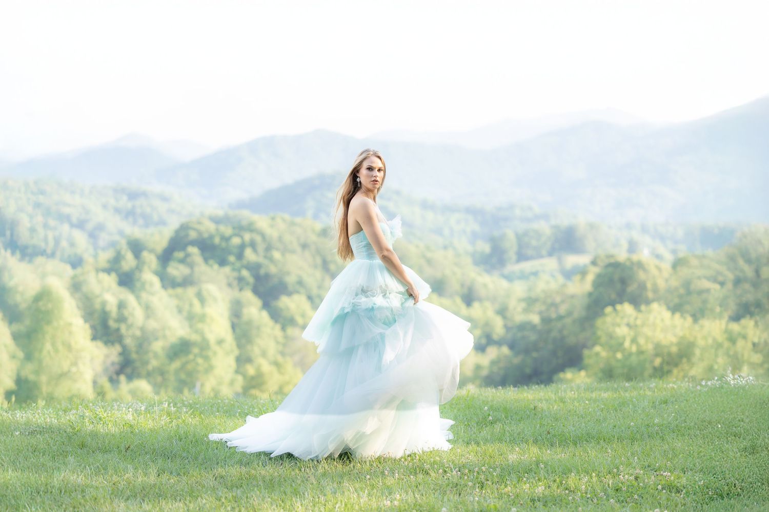 Greenville SC Photographer. Greenville Wedding Photography. Greenville Engagement Photography. Greenville Engagement Session. GVL Wedding.