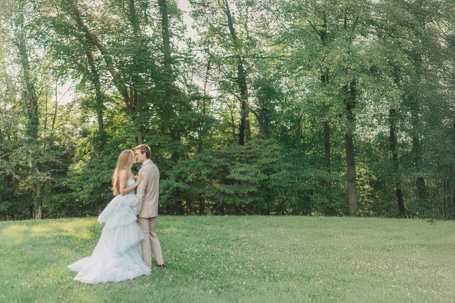 Greenville Wedding Photographer. Asheville Wedding Photographer. Hendersonville Wedding Photographer.