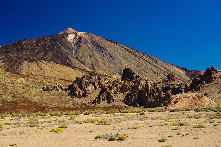 Roques de García rock formations with Mount Teide in the background, Tenerife