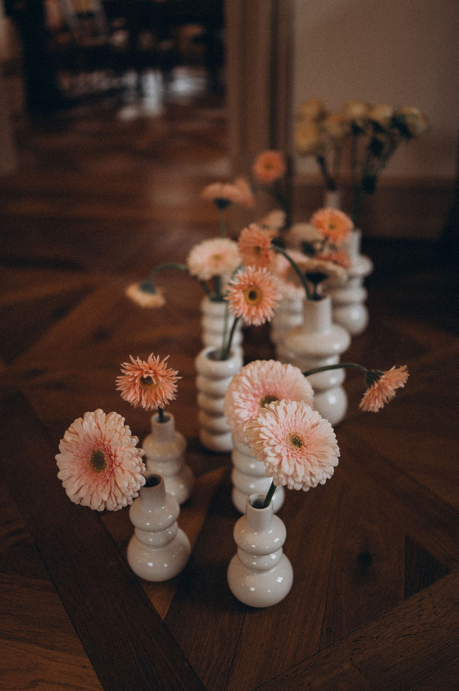 Elegant floral wedding décor showcasing luxurious styling and timeless reception details.