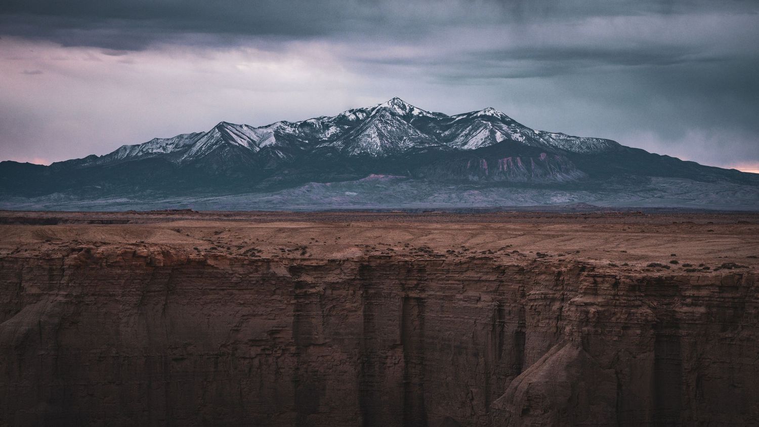 Henry Mountains - Utah - Moonscape Overlook