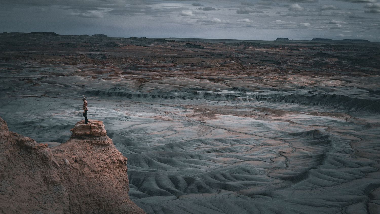 Hanksville Swing Arm City photography desert hills sunset photographer Jenny Casad Moonscape Overlook