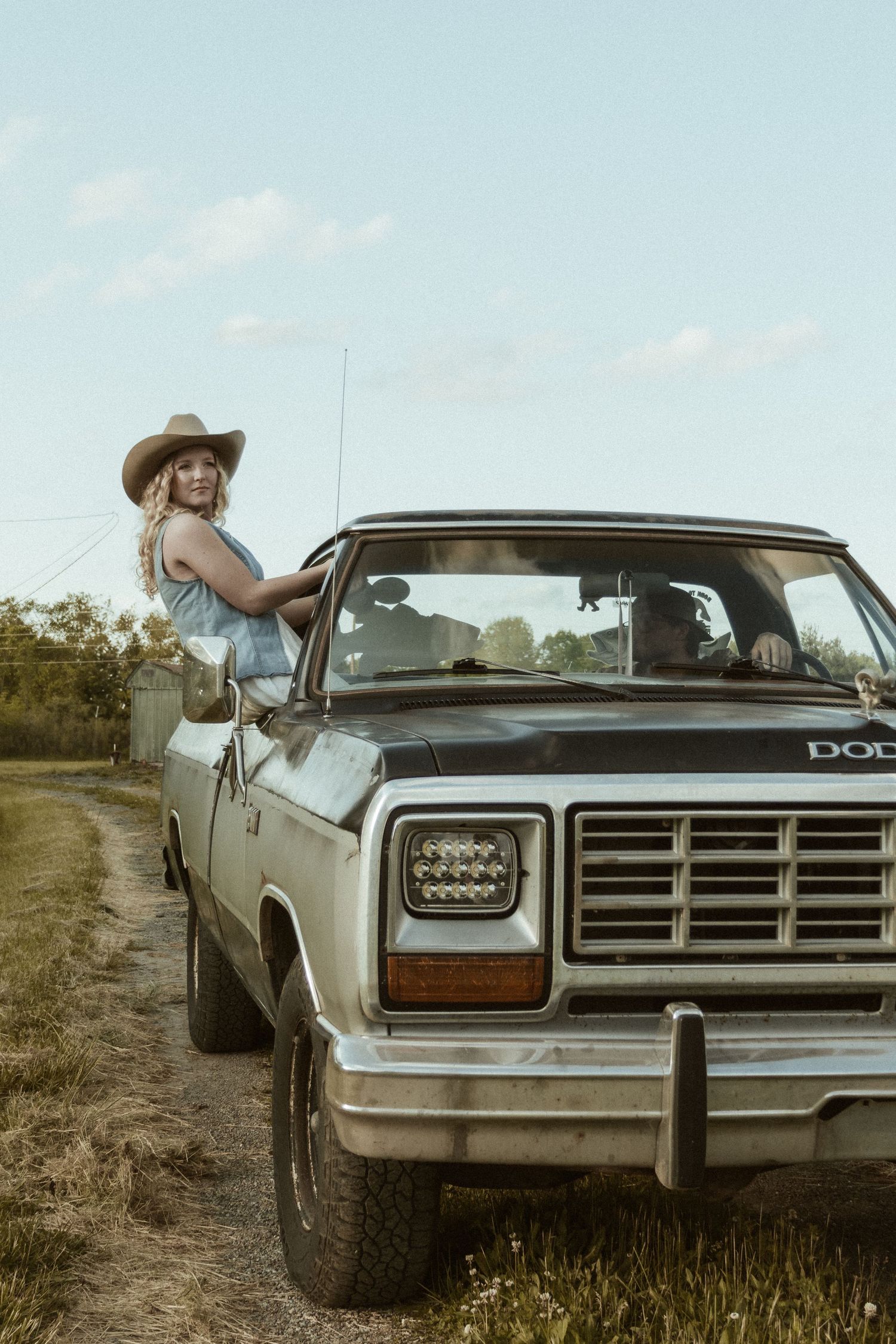 Cook Creative Photography serves Columbus, Ohio and beyond.  Couples session