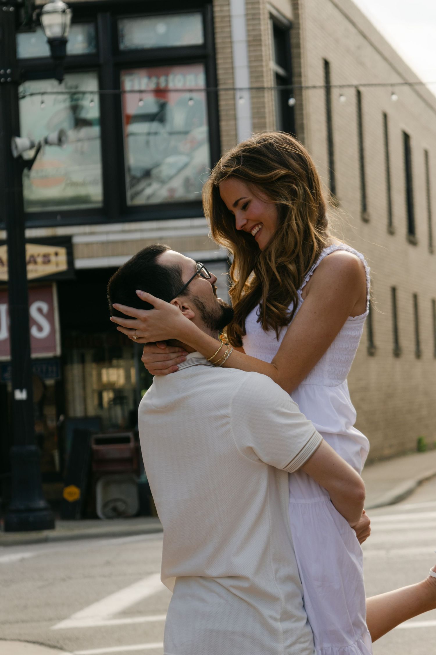 Cook Creative Photography serves Columbus, Ohio and beyond.  Couples session