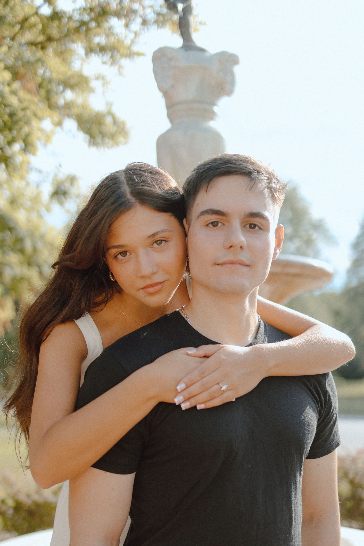 Cook Creative Photography serves Columbus, Ohio and beyond.  Couples session