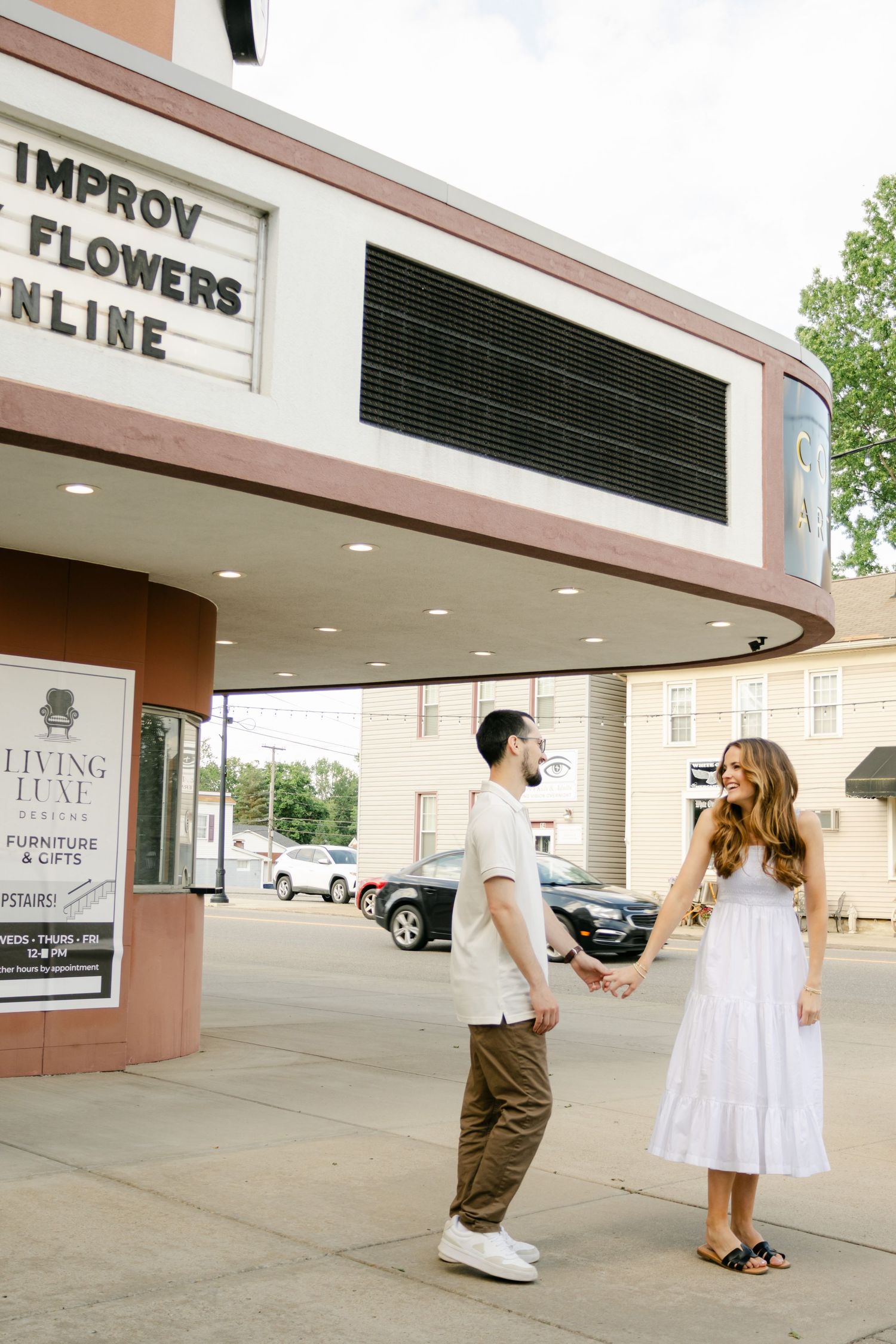 Cook Creative Photography serves Columbus, Ohio and beyond.  Couples session