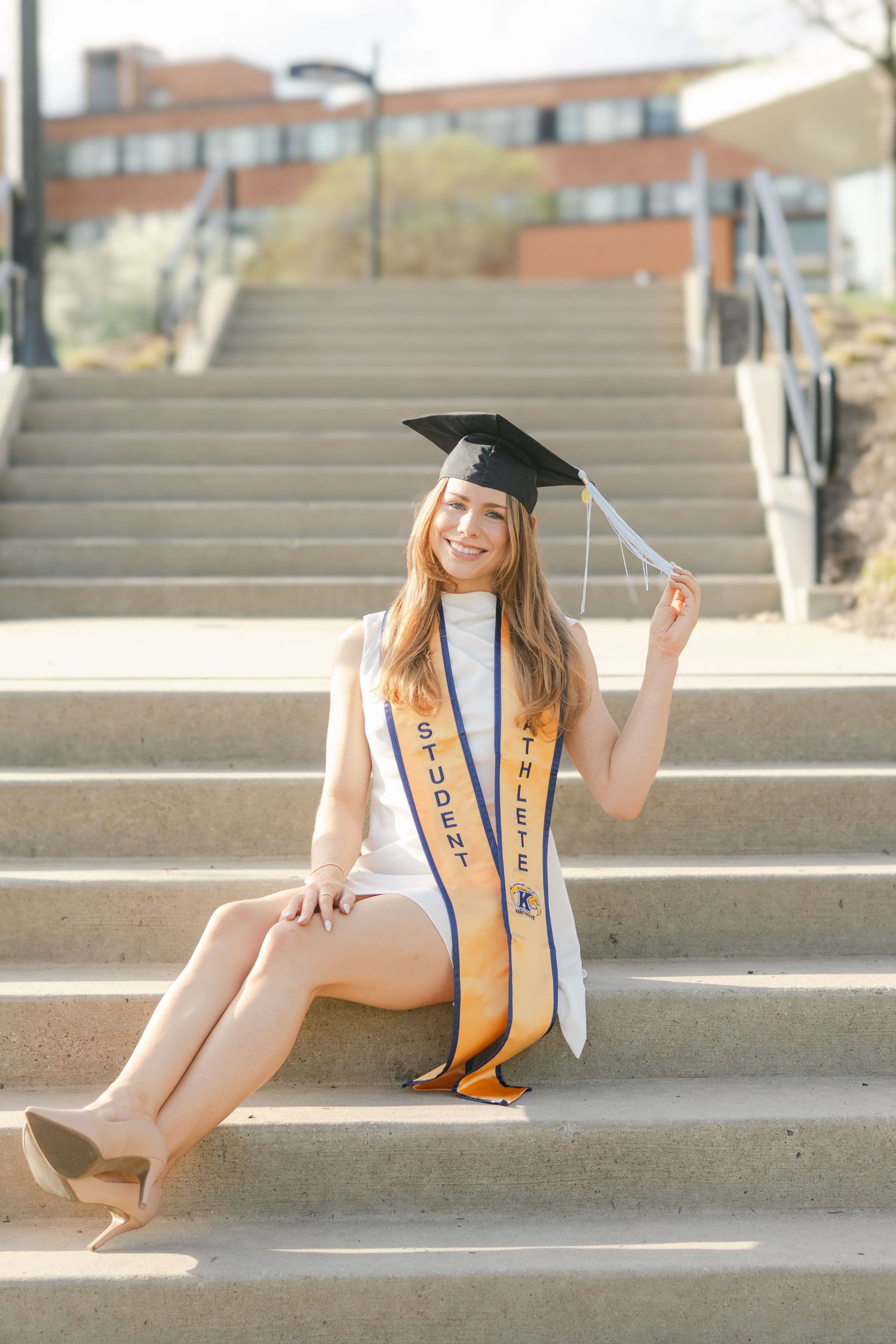 Cook Creative Photography serves Columbus, Ohio and beyond.  Graduation portraits