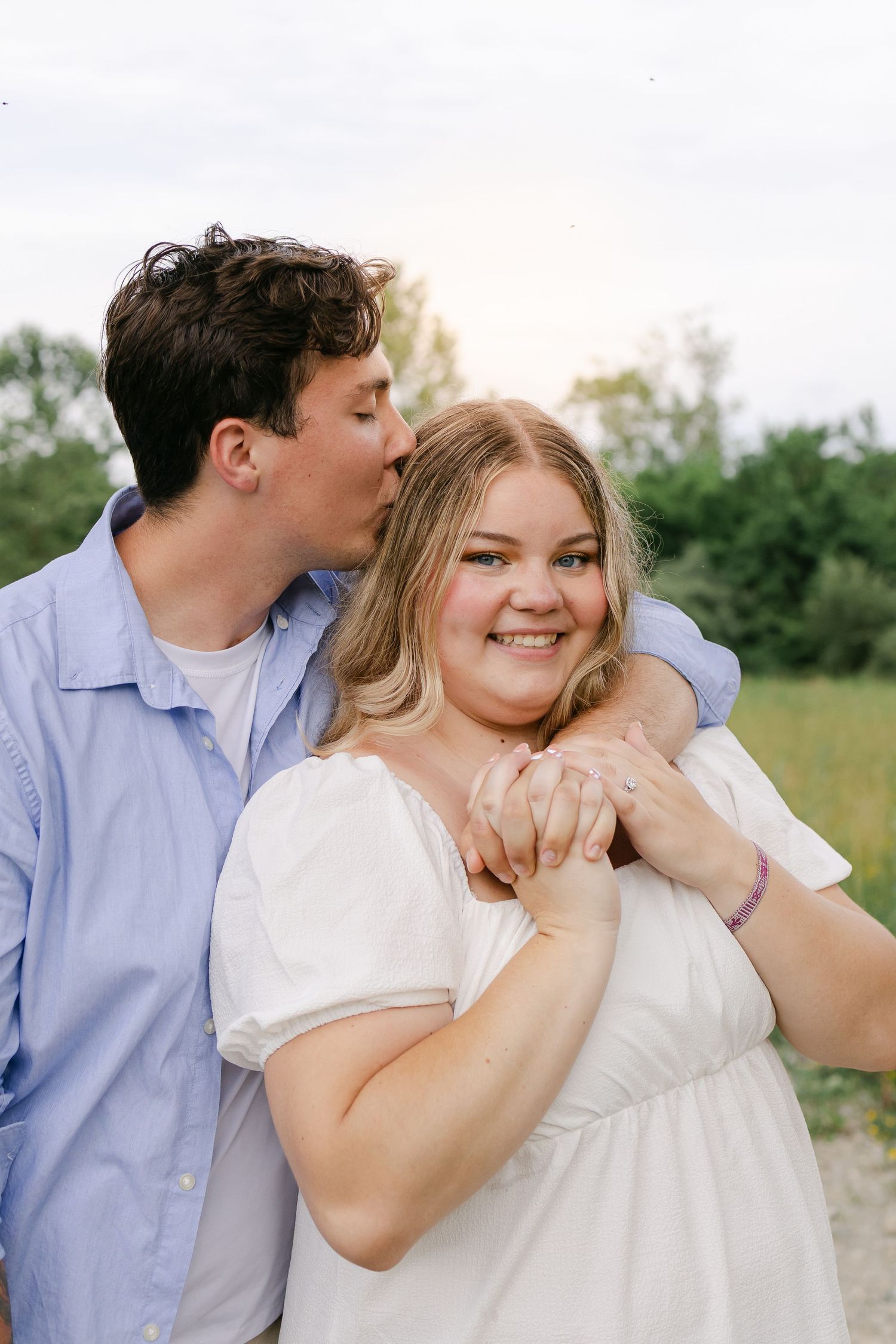 Cook Creative Photography serves Columbus, Ohio and beyond.  Couples session