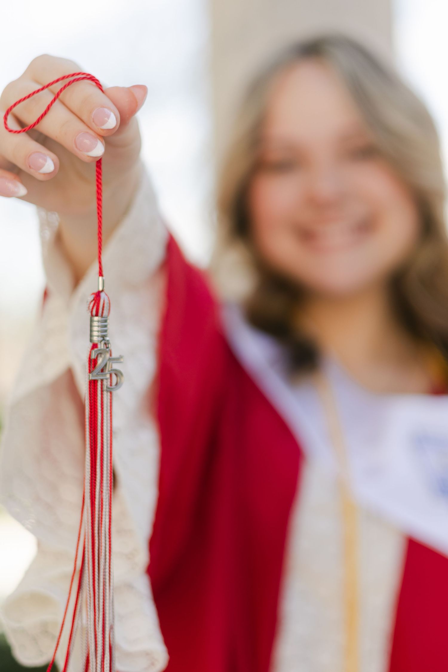 Cook Creative Photography serves Columbus, Ohio and beyond.  Graduation portraits