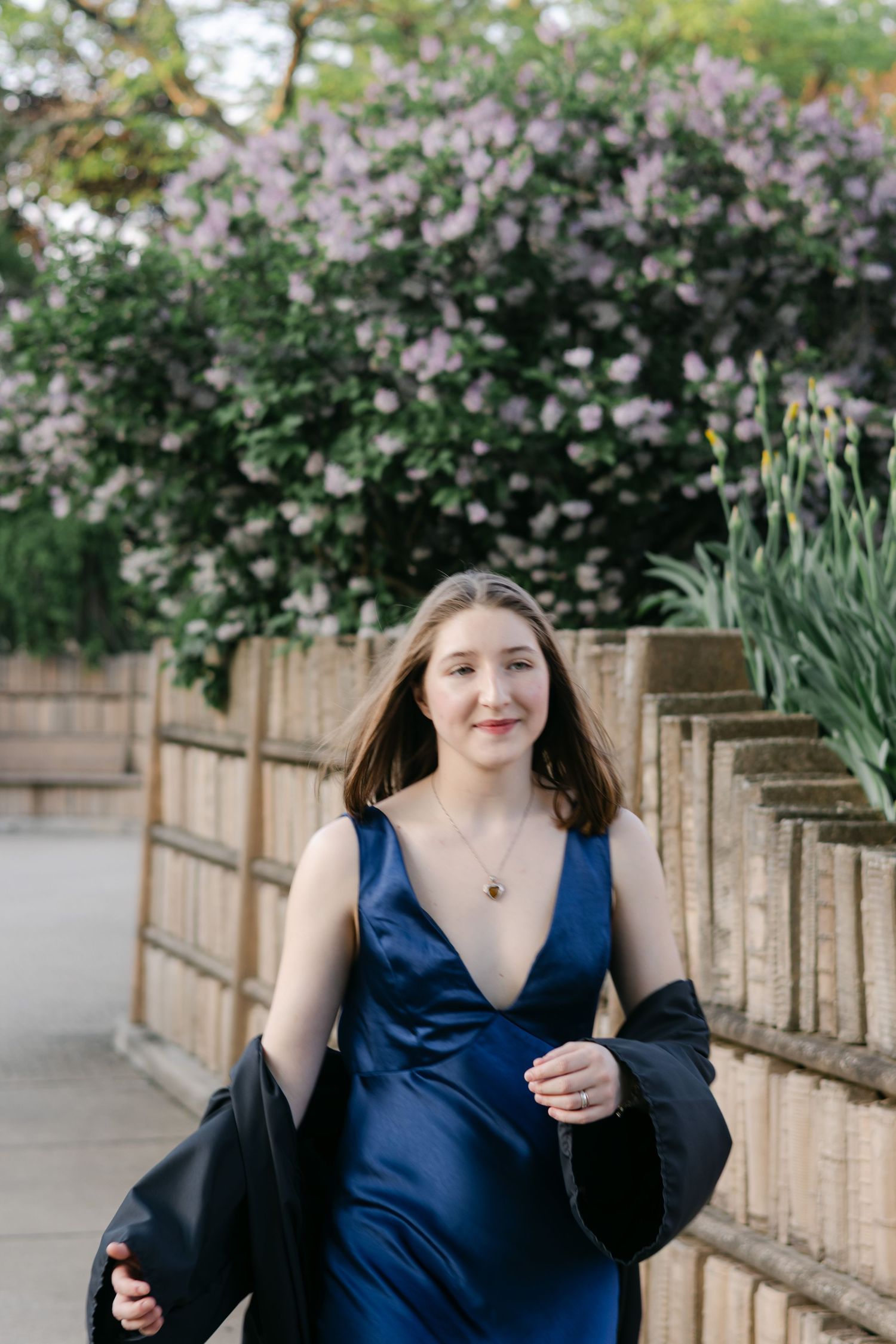 Cook Creative Photography serves Columbus, Ohio and beyond.  Graduation portraits