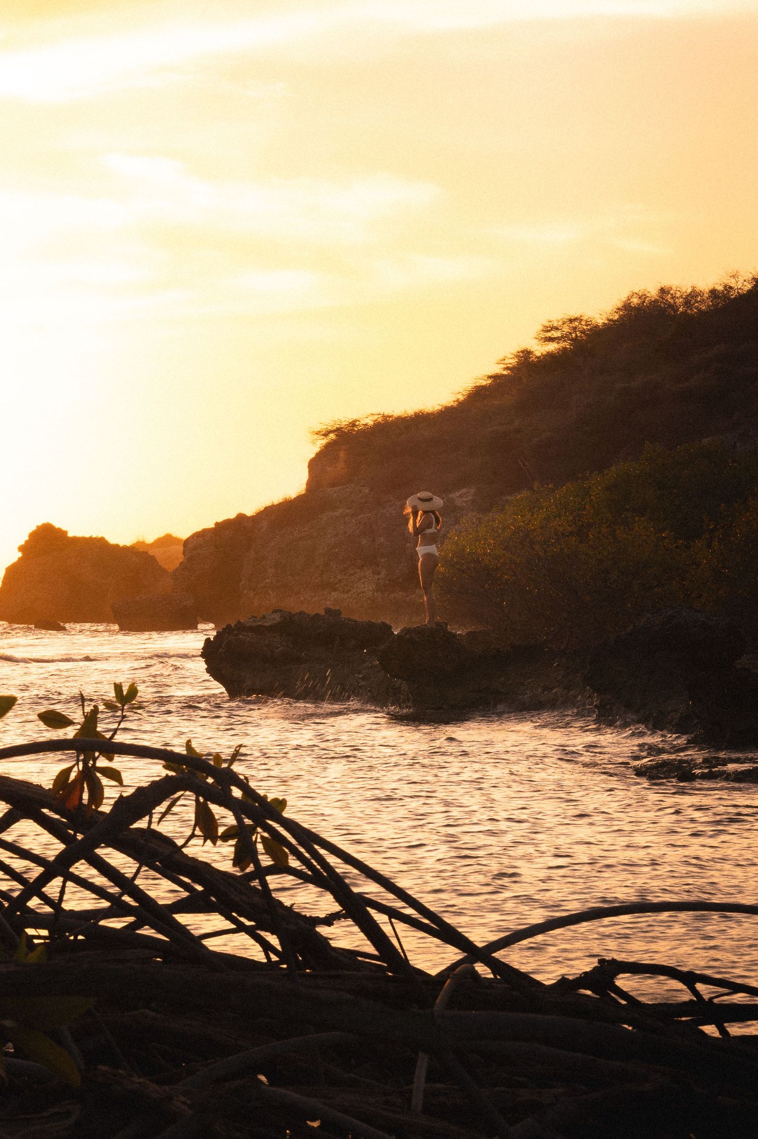 photoshoot in the Caribbean, Curaçao near the ocean / fotoshoot op Curacao op het strand.