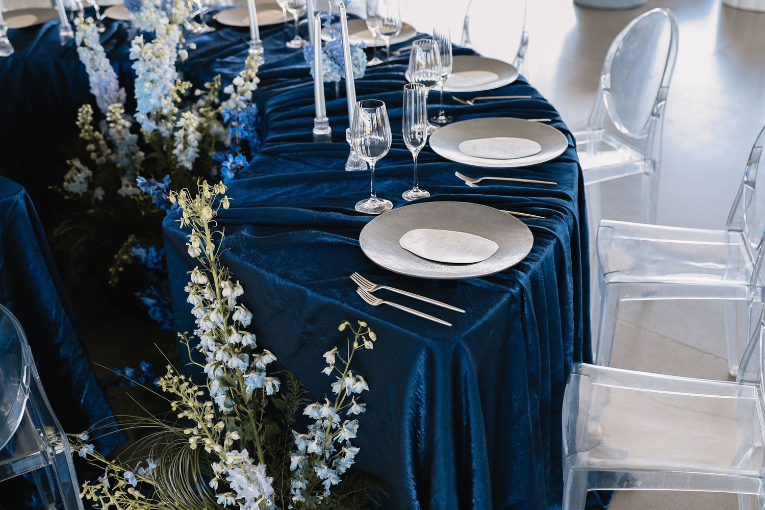 Blue Hour Editorial with The Mountain Aisle at Deet Flat Ranch in Nampa Idaho by Molly Vincent Photography luxury editorial blue wedding