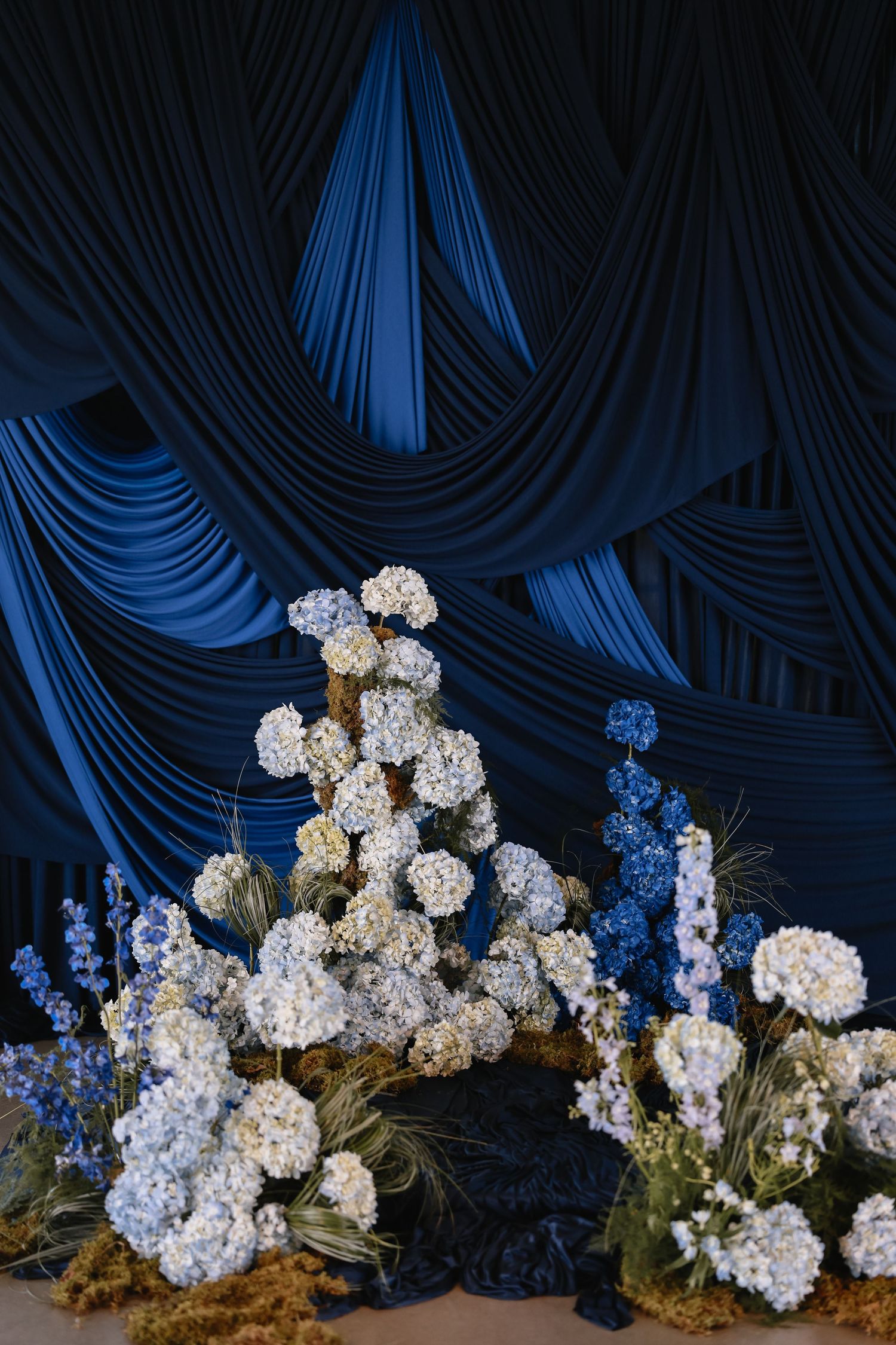 Blue Hour Editorial with The Mountain Aisle at Deet Flat Ranch in Nampa Idaho by Molly Vincent Photography luxury editorial blue wedding