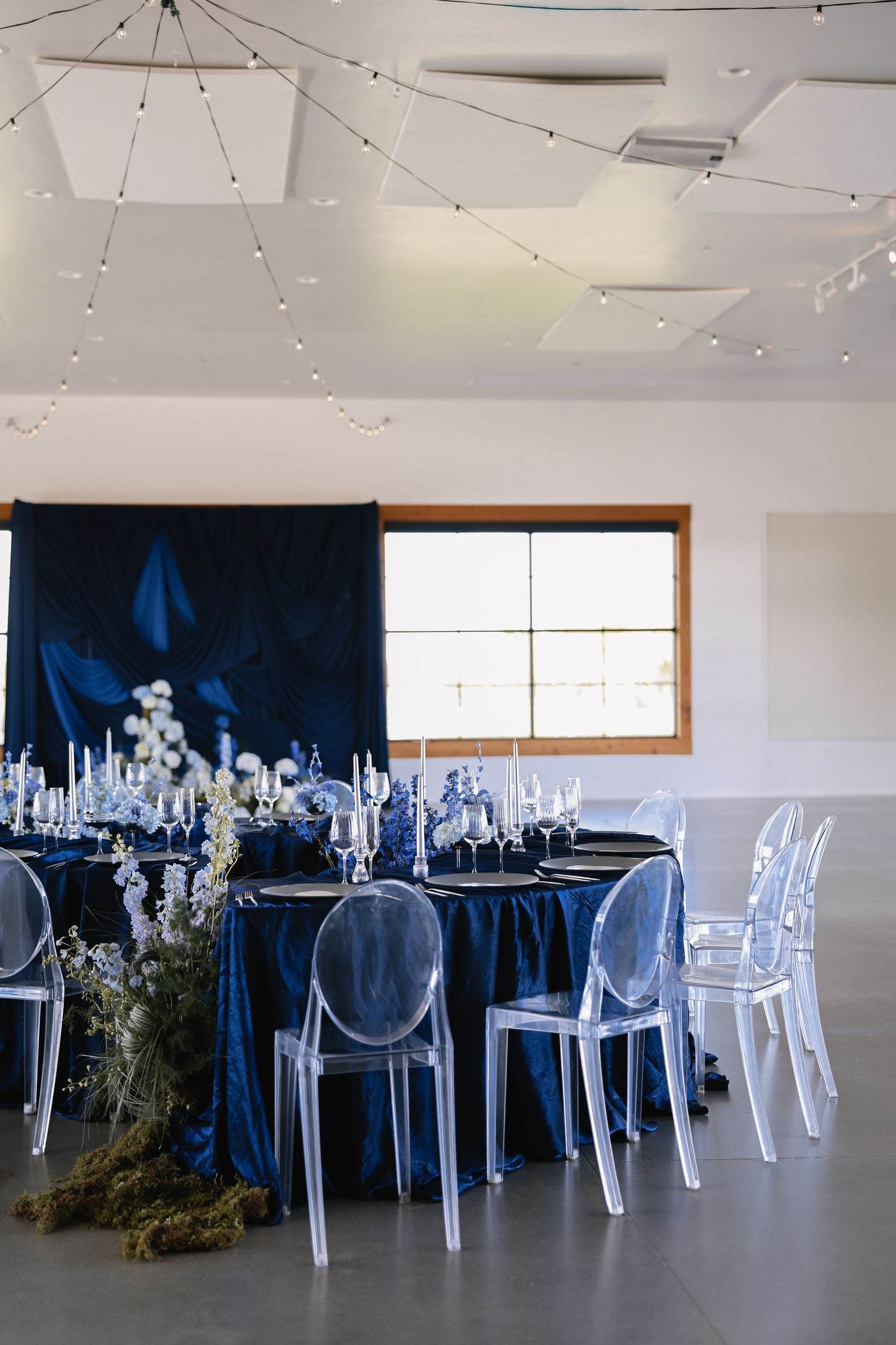 Blue Hour Editorial with The Mountain Aisle at Deet Flat Ranch in Nampa Idaho by Molly Vincent Photography luxury editorial blue wedding