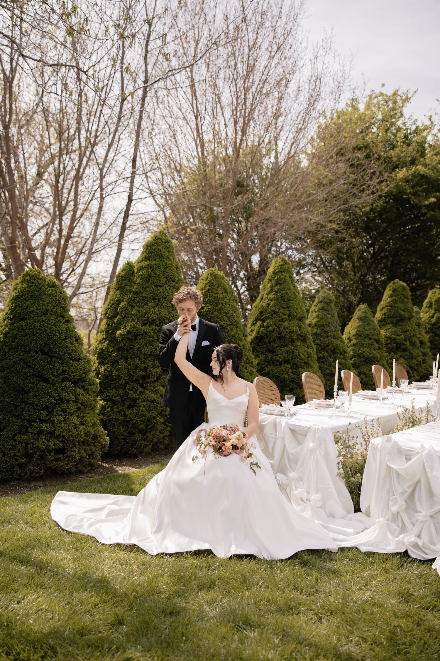 vintage spring wedding at the vintage rose in Nampa Idaho by Molly Vincent Photography luxury editorial garden party rose fountain