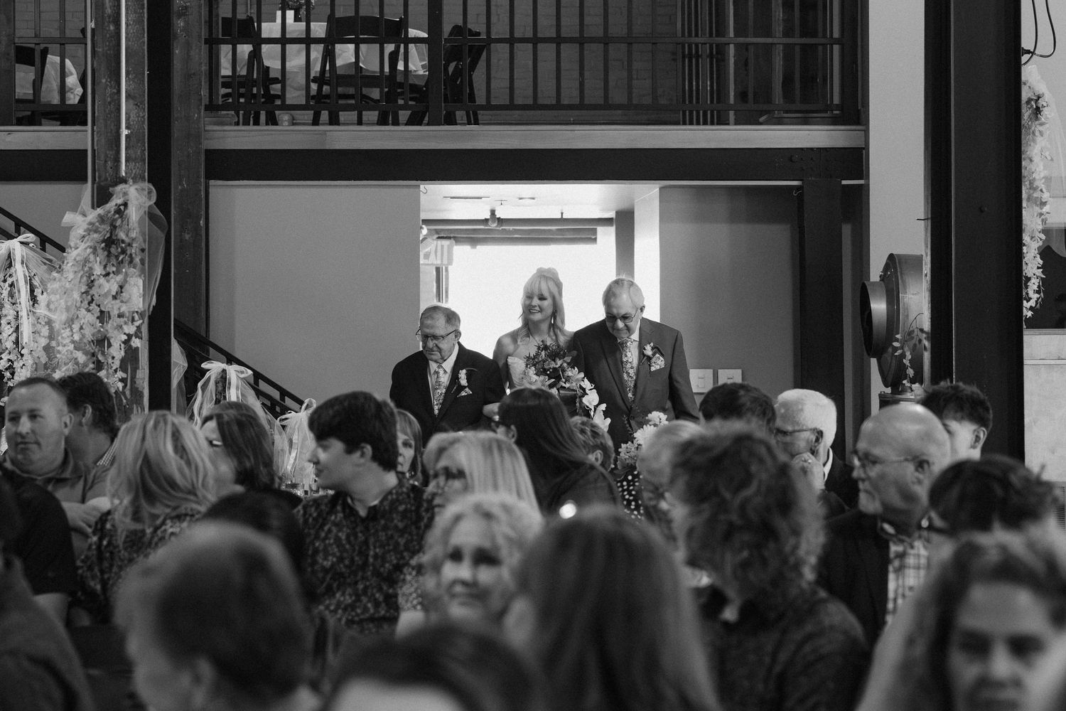 a vintage retro spring wedding at boise linen building by molly vincent photography idaho meridian nampa caldwell kuna