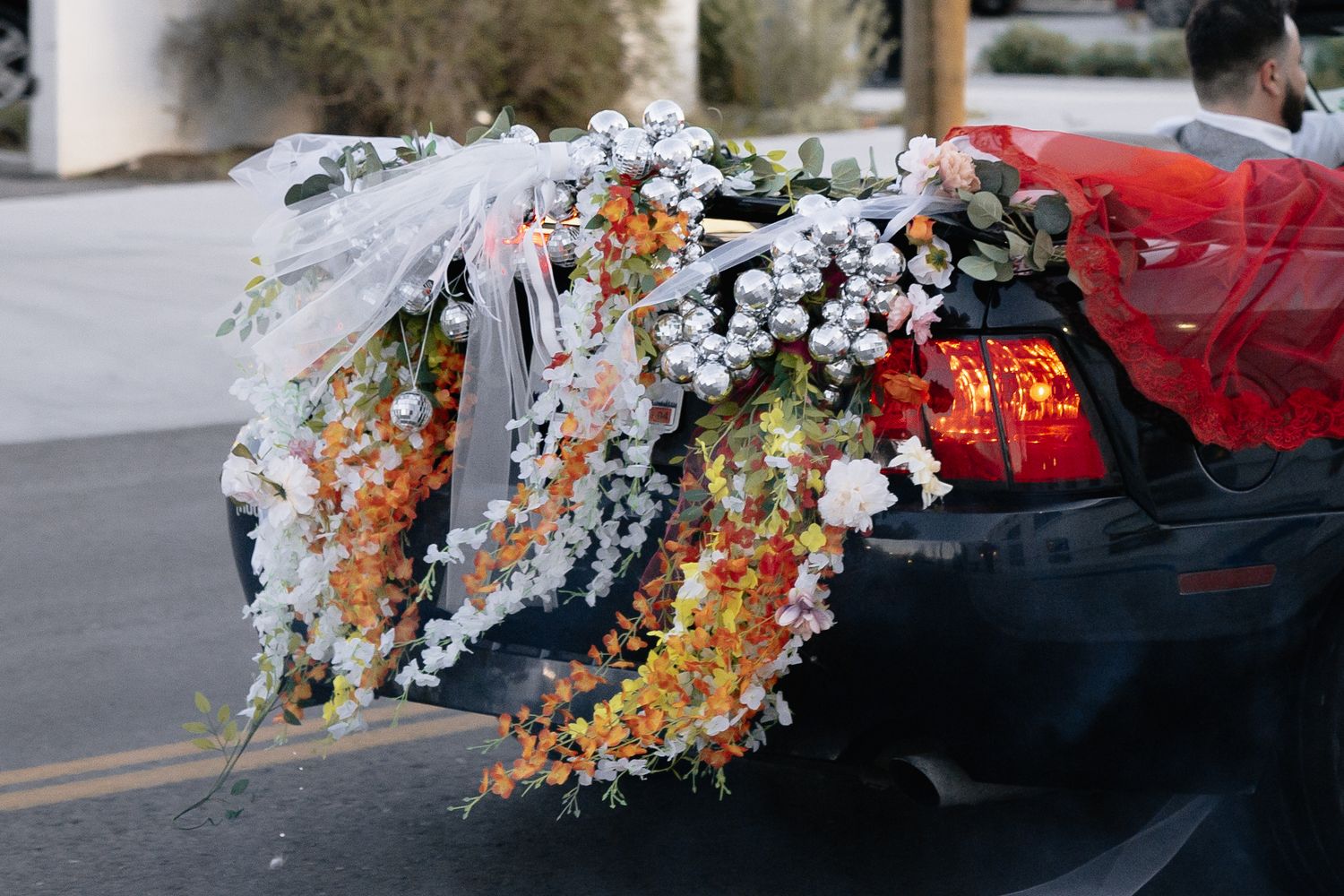 a vintage retro spring wedding at boise linen building by molly vincent photography idaho meridian nampa caldwell kuna