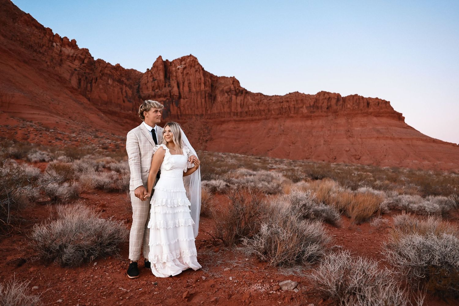 lifestyle photography documentary true to color molly vincent photography idaho boise meridian couples engagement senior grad mission utah