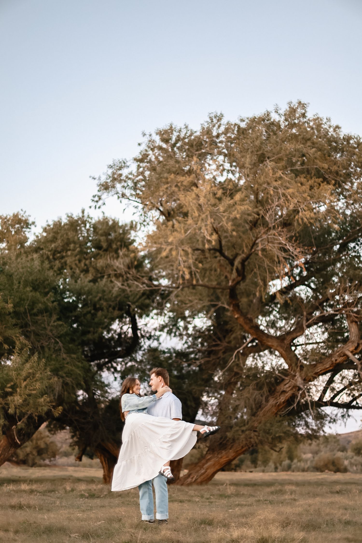lifestyle photography documentary true to color molly vincent photography idaho boise meridian couples engagement senior grad mission utah