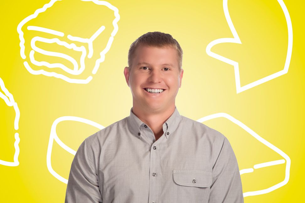Professional portrait against yellow background with cartoon sandwich illustrations.