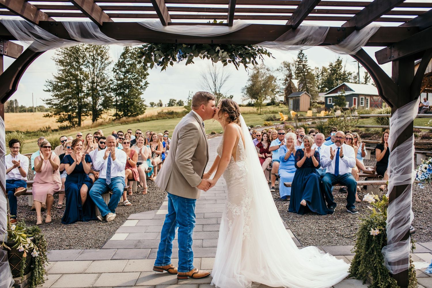 wedding photographer. Ocala photographer. Florida wedding photographer. travel wedding photographer. elopement photographer. NY wedding
