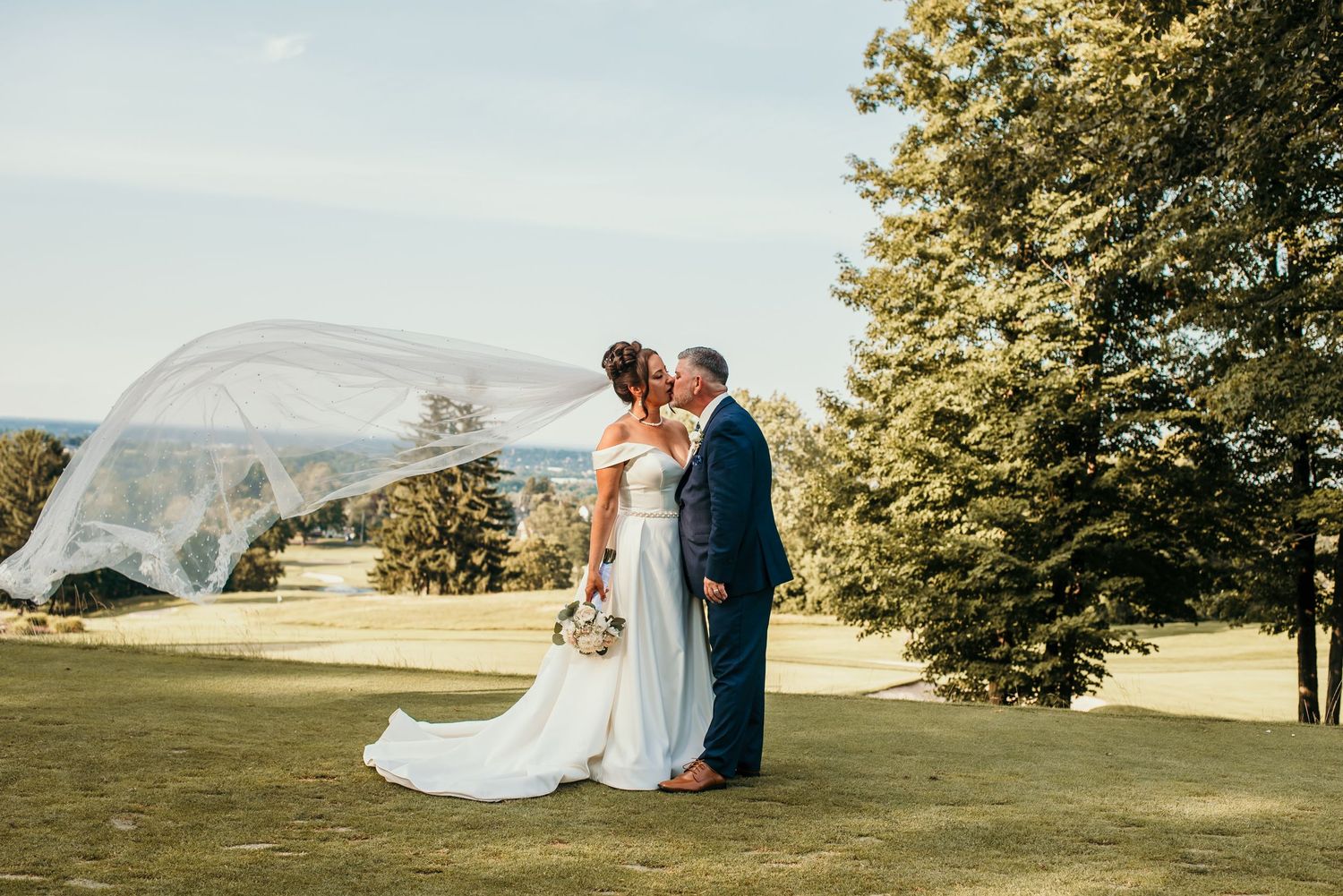 wedding photographer. Ocala photographer. Florida wedding photographer. travel wedding photographer. elopement photographer. NY wedding
